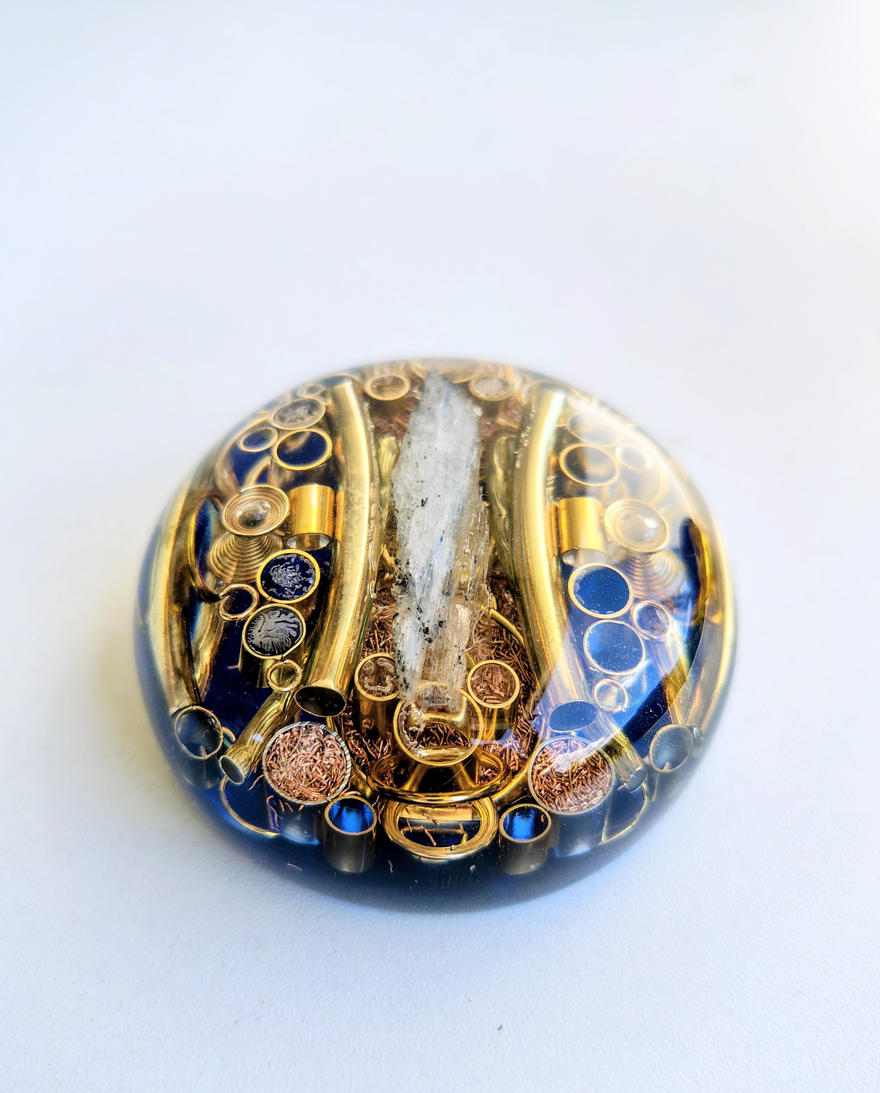 SIRIUS HEMISPHERE | Modelo São Miguel: Blindagem Portátil e Integridade de Campo