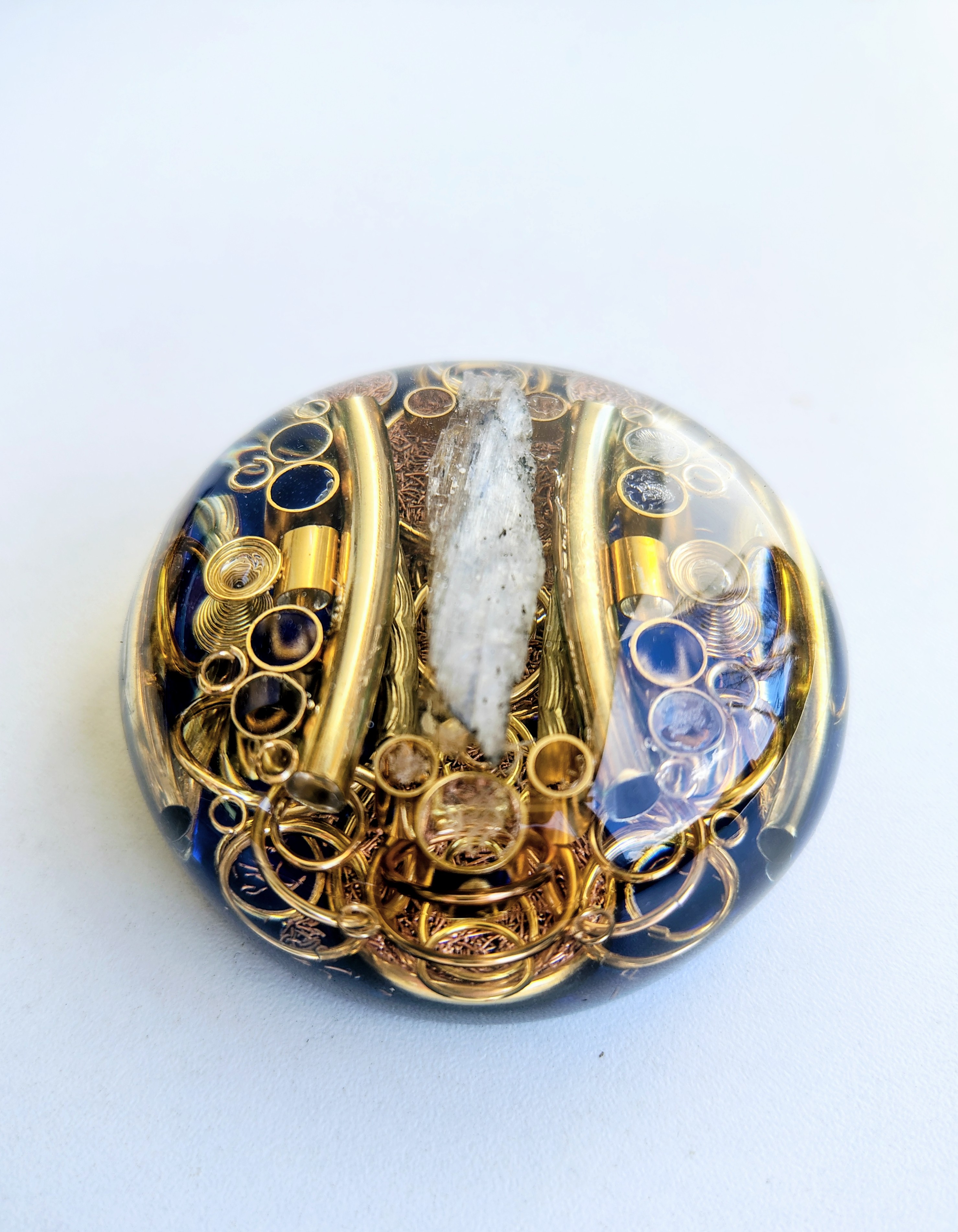 SIRIUS HEMISPHERE | Modelo São Miguel: Blindagem Portátil e Integridade de Campo