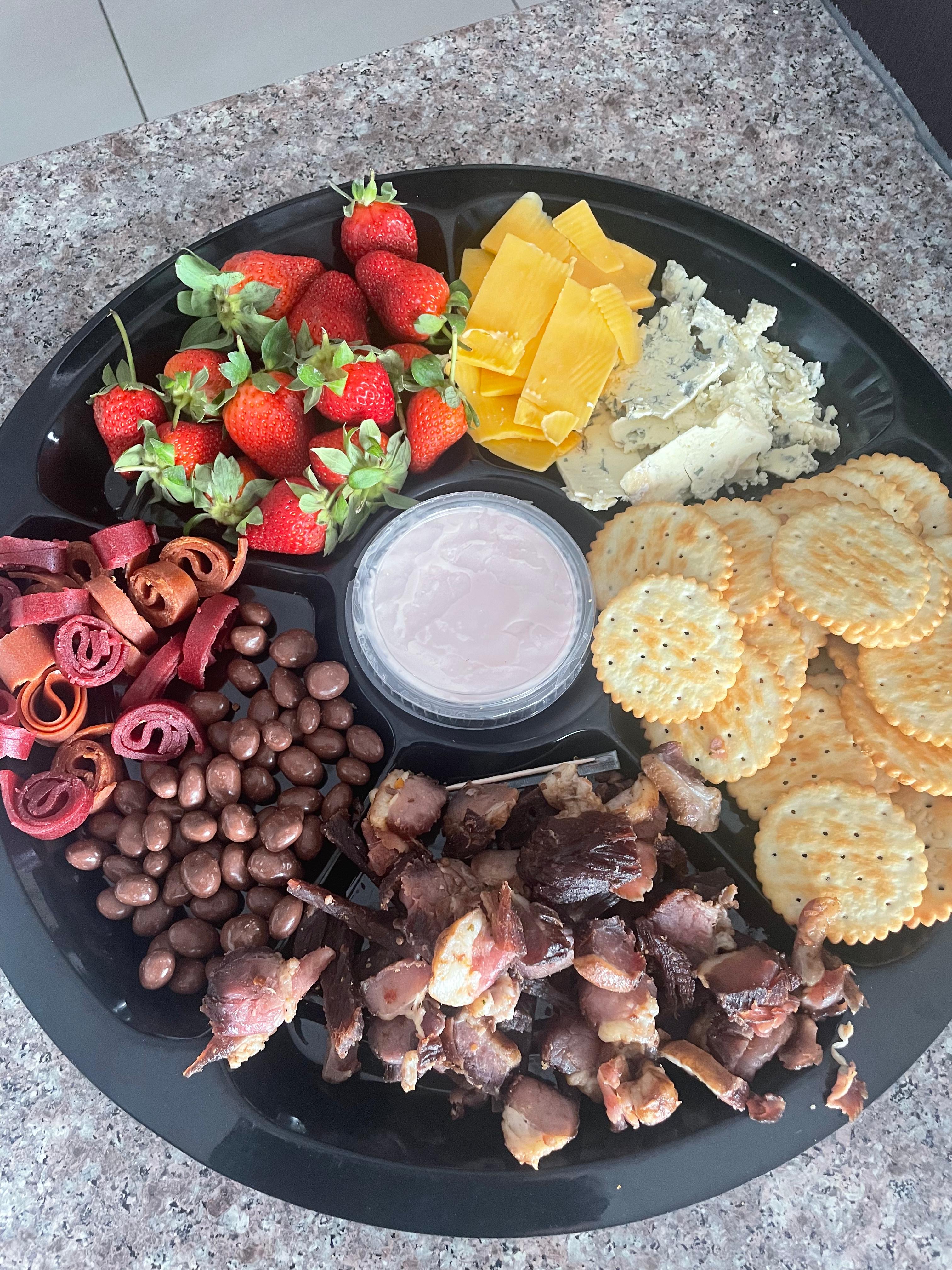 Stawberry n Cheese platter