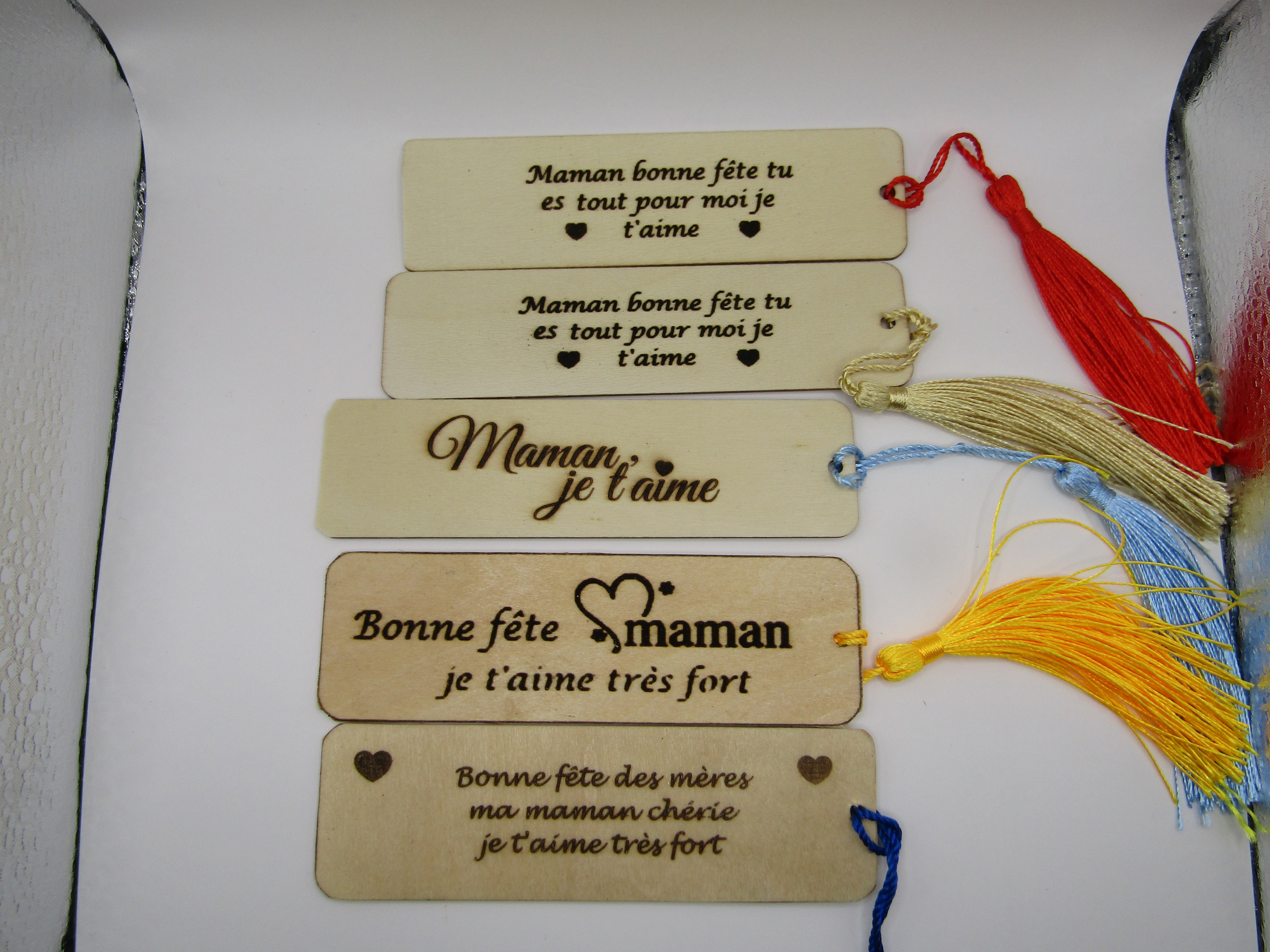 Marque-pages en bois avec boite cadeau