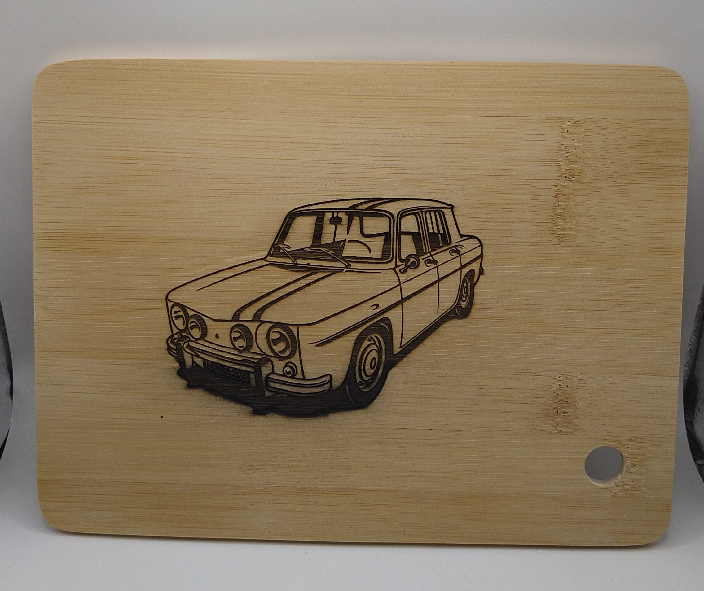 Planche à découper en bois ou décorative