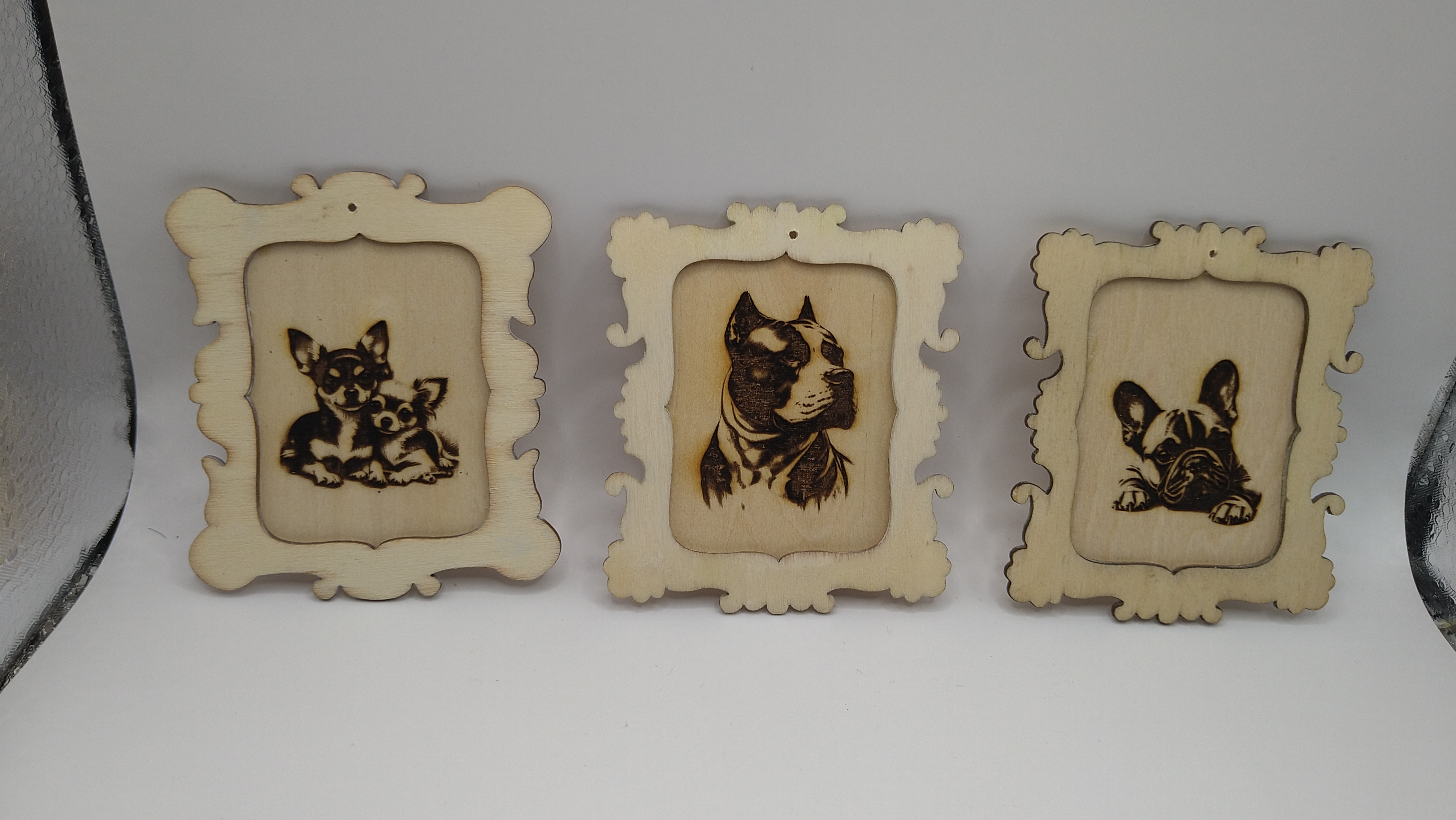 Cadres photo en bois avec dessins de chatons