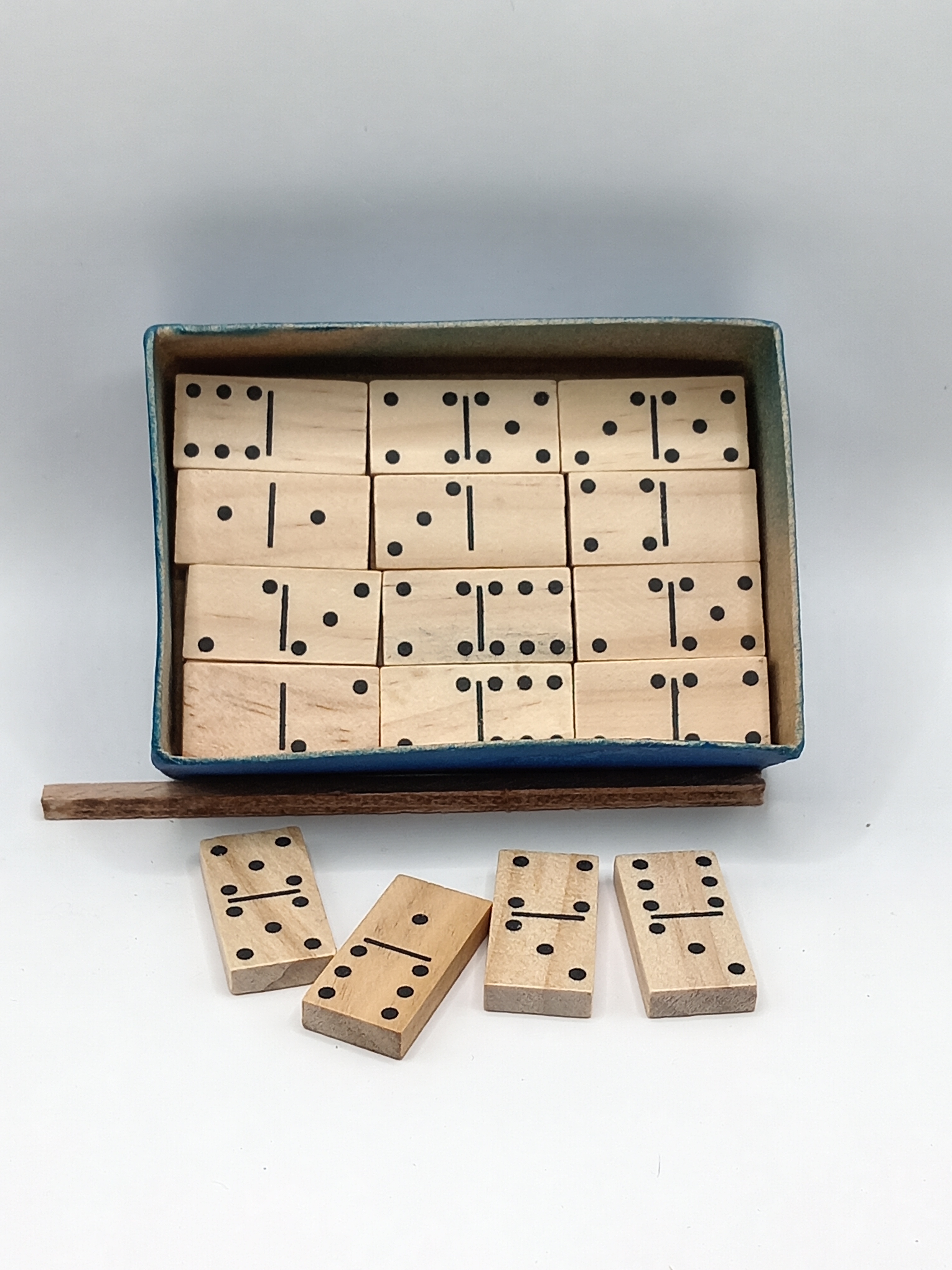 Dominos en bois
