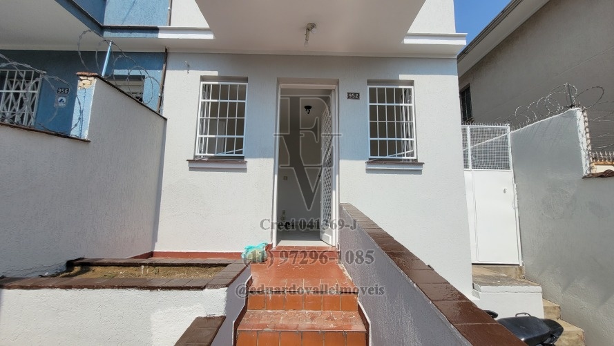 Sobrado 2 Dormitórios no Centro da Penha, 1 vaga de garagem