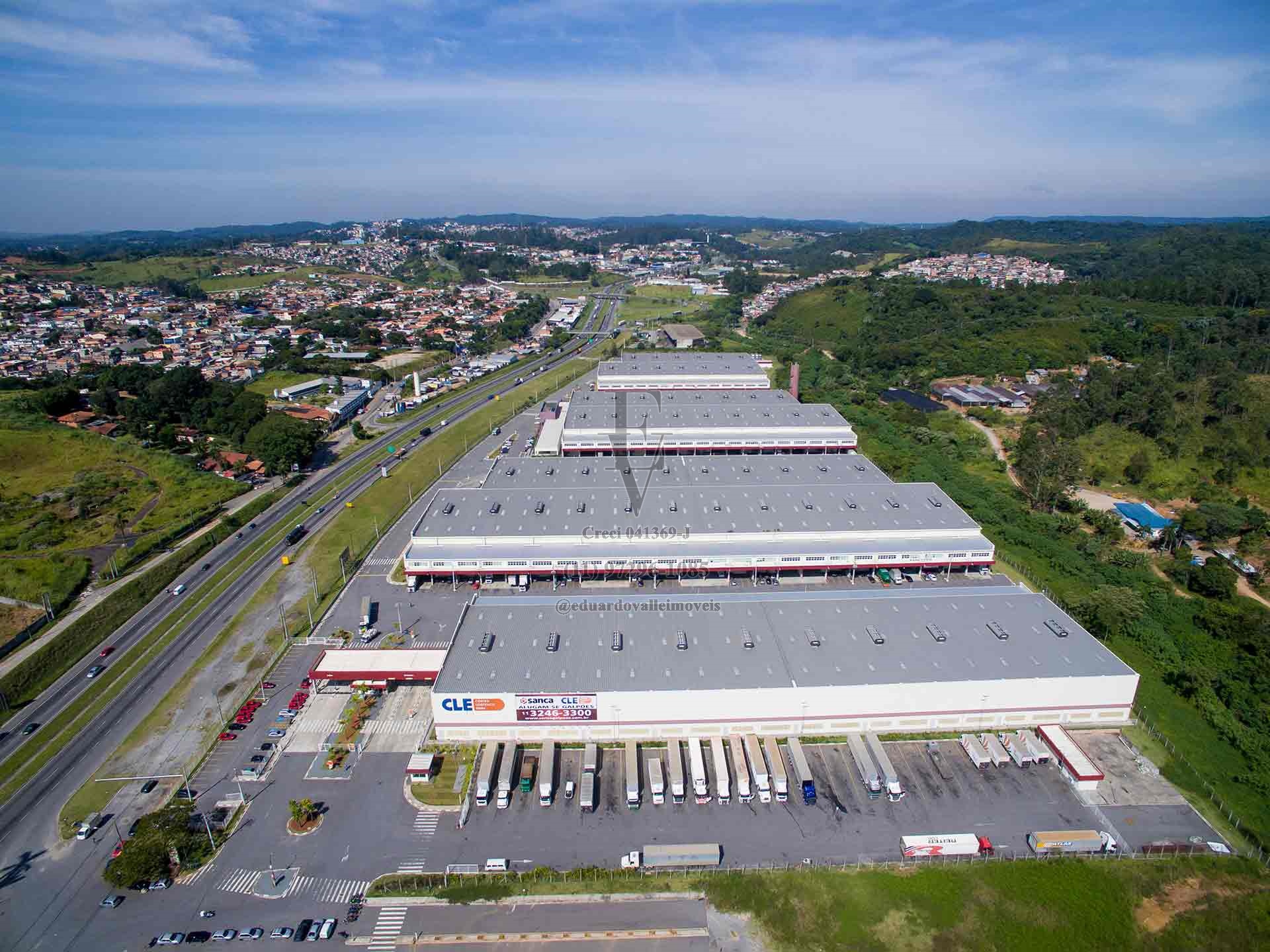 Galpão com 2.463 m² - Embu das Artes