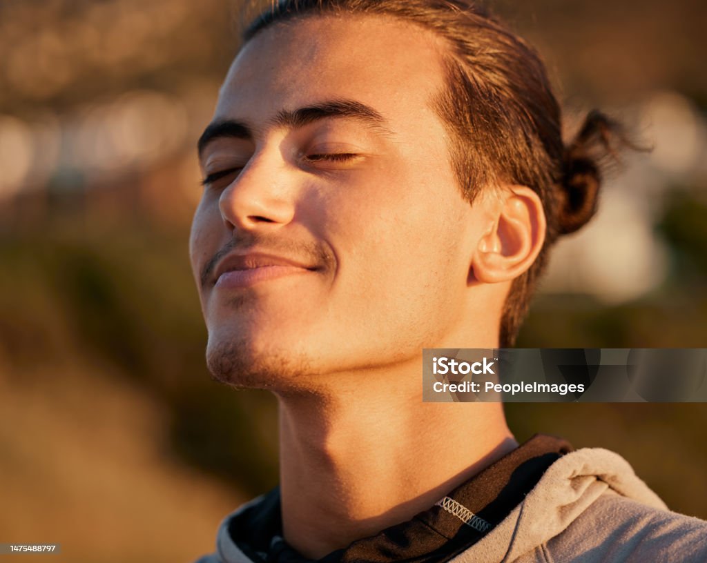 ETRE JEUNE AUJOURD'HUI