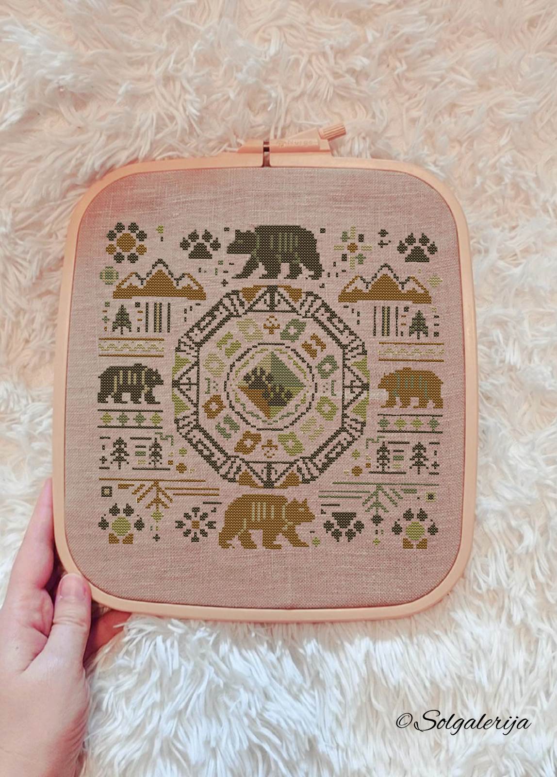 Siuvinėjimo kryželiu schema „Gamtos mandala" 