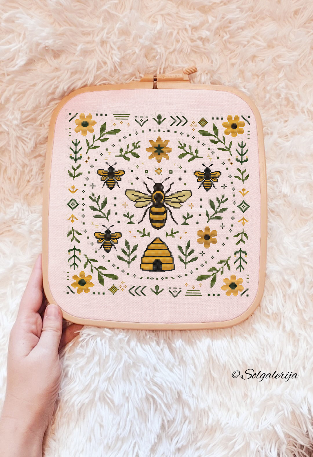 Siuvinėjimo kryželiu schema "Bičių vasaros sodas" 