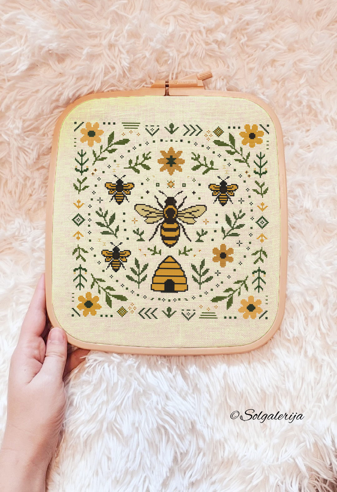 Siuvinėjimo kryželiu schema "Bičių vasaros sodas" 