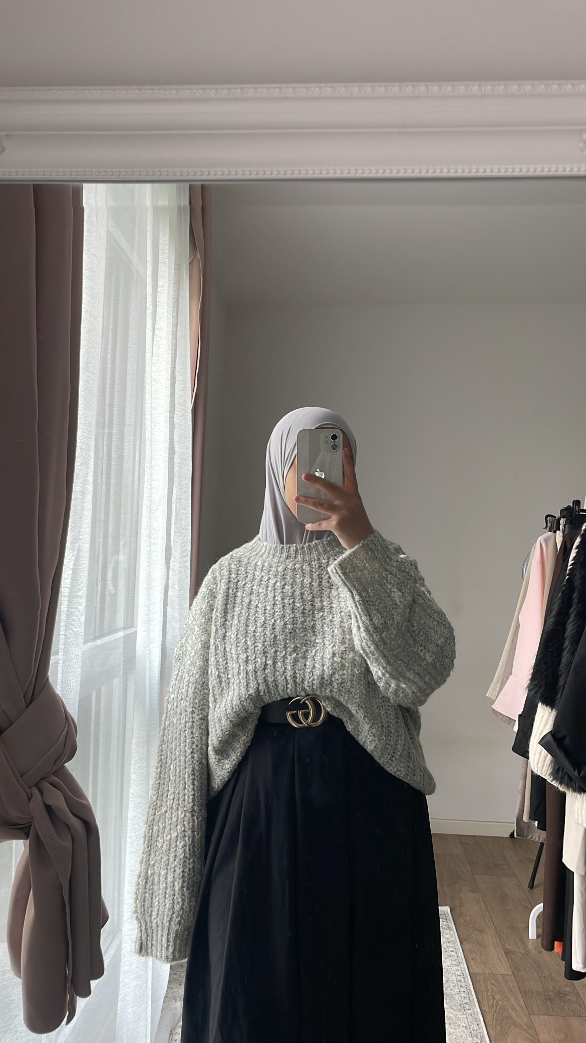 Pull oversize gris