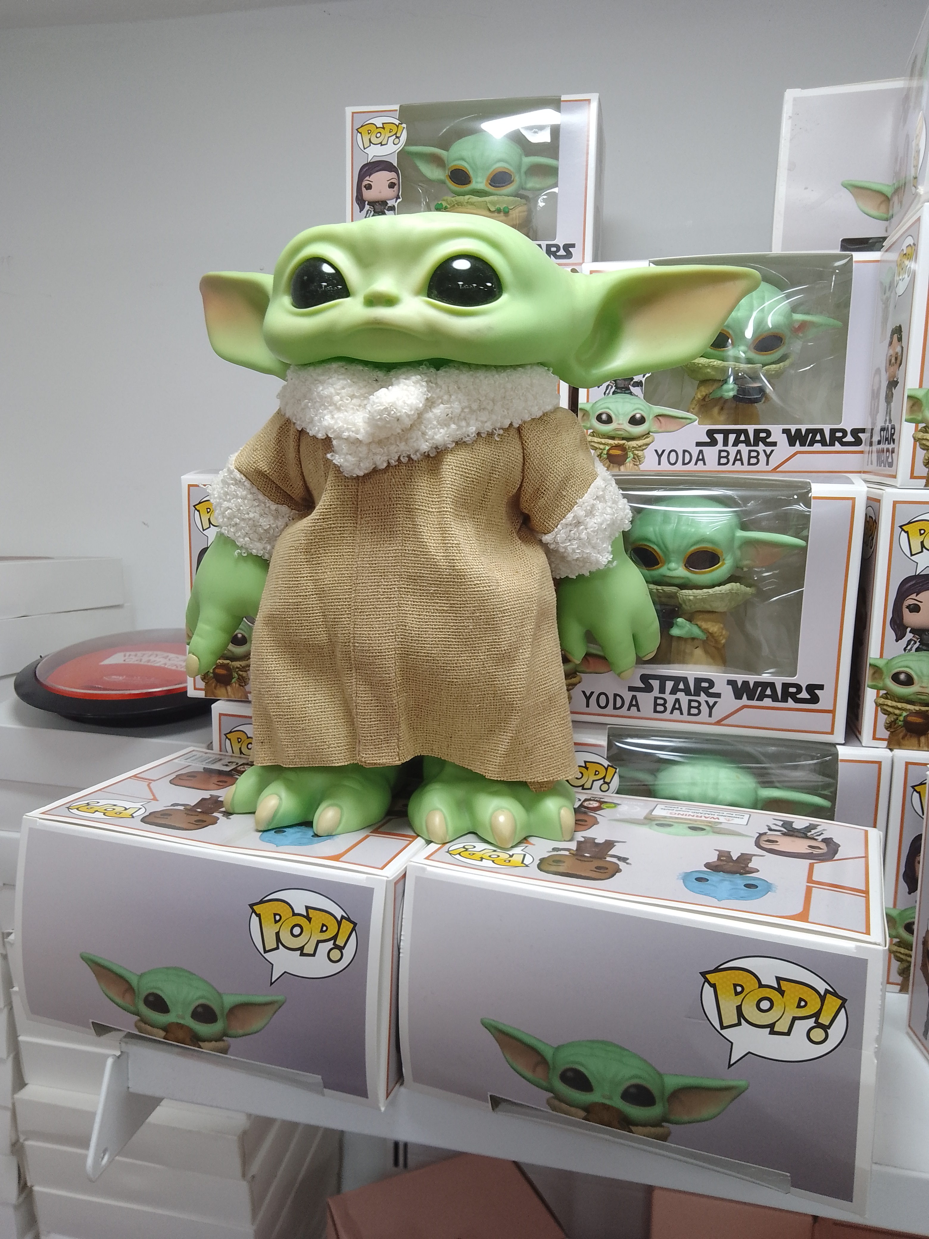 Yoda Baby Figürü 27cm