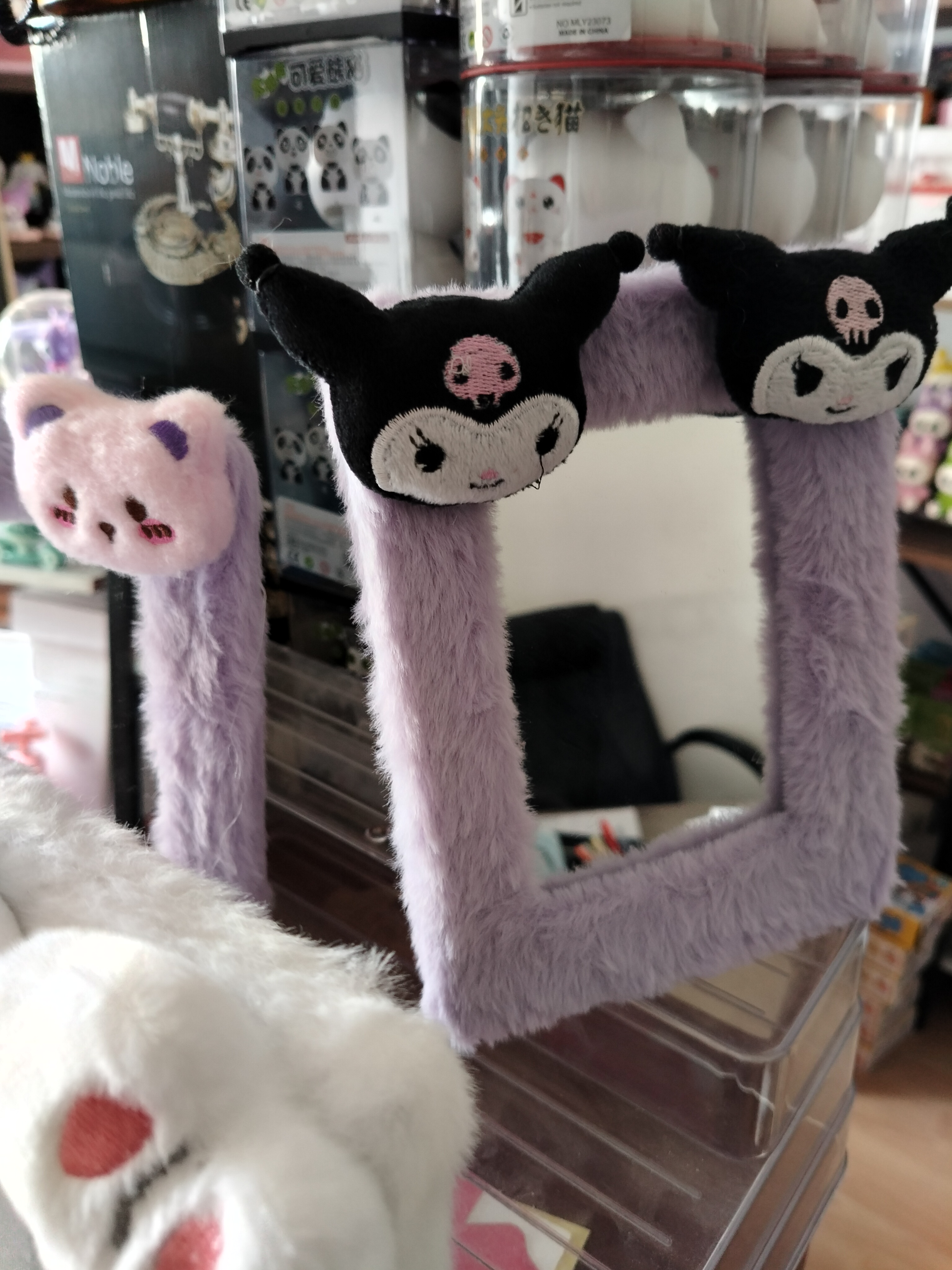 Mor Peluş Kuromi Ayna