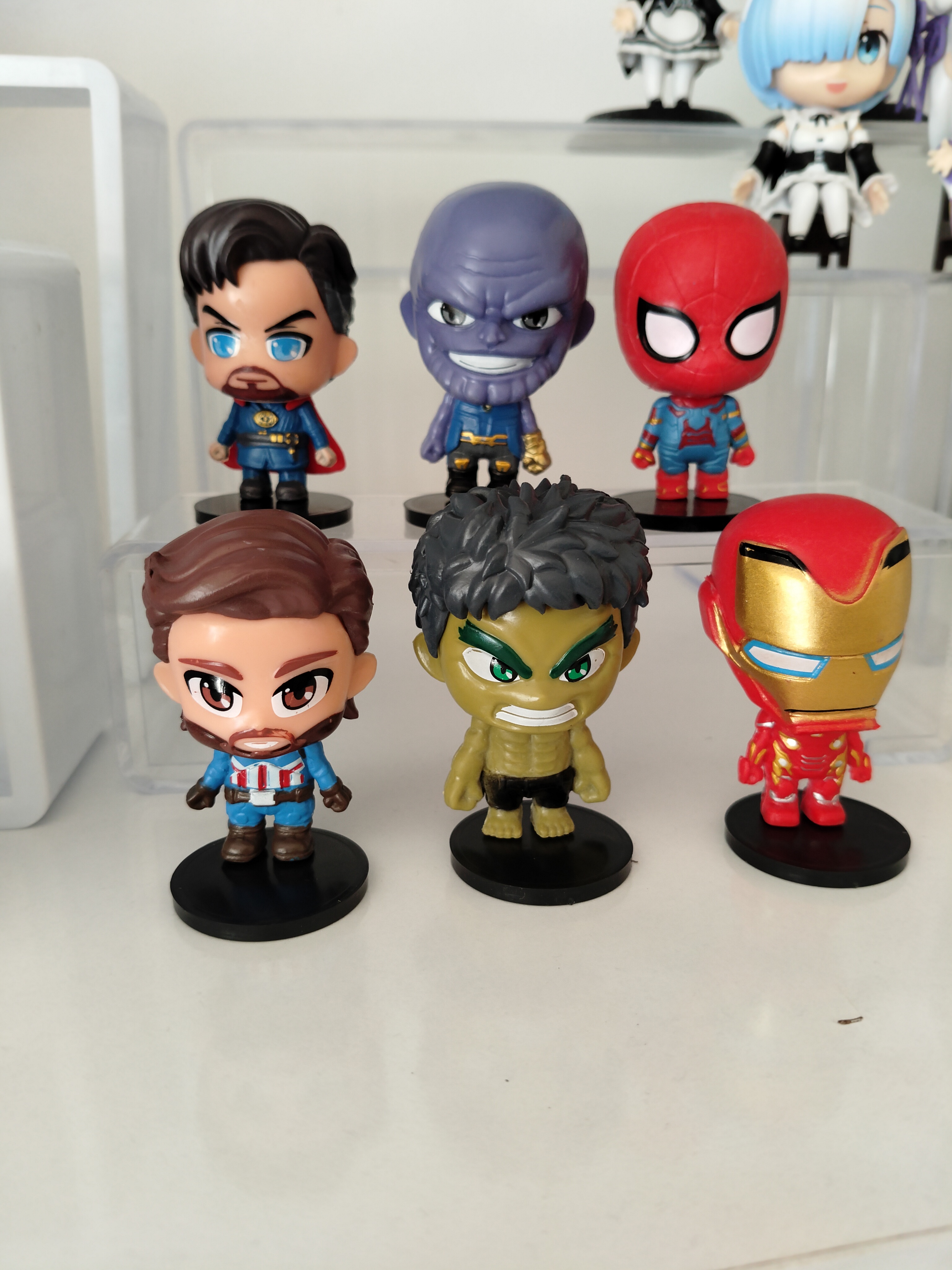 Marvel ve DC süper kahraman figürleri