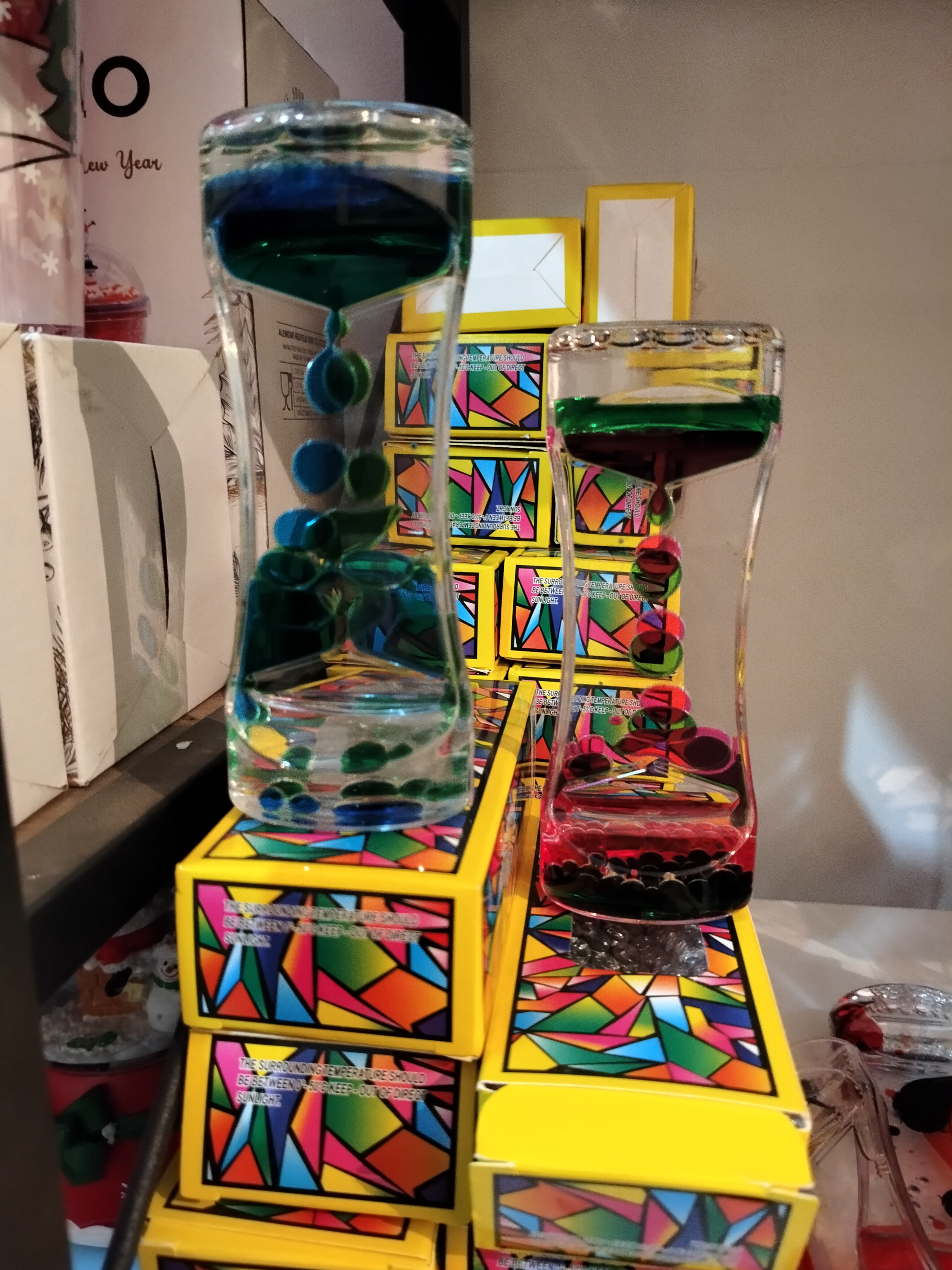 Renkli stres atıcı sıvı kum saati