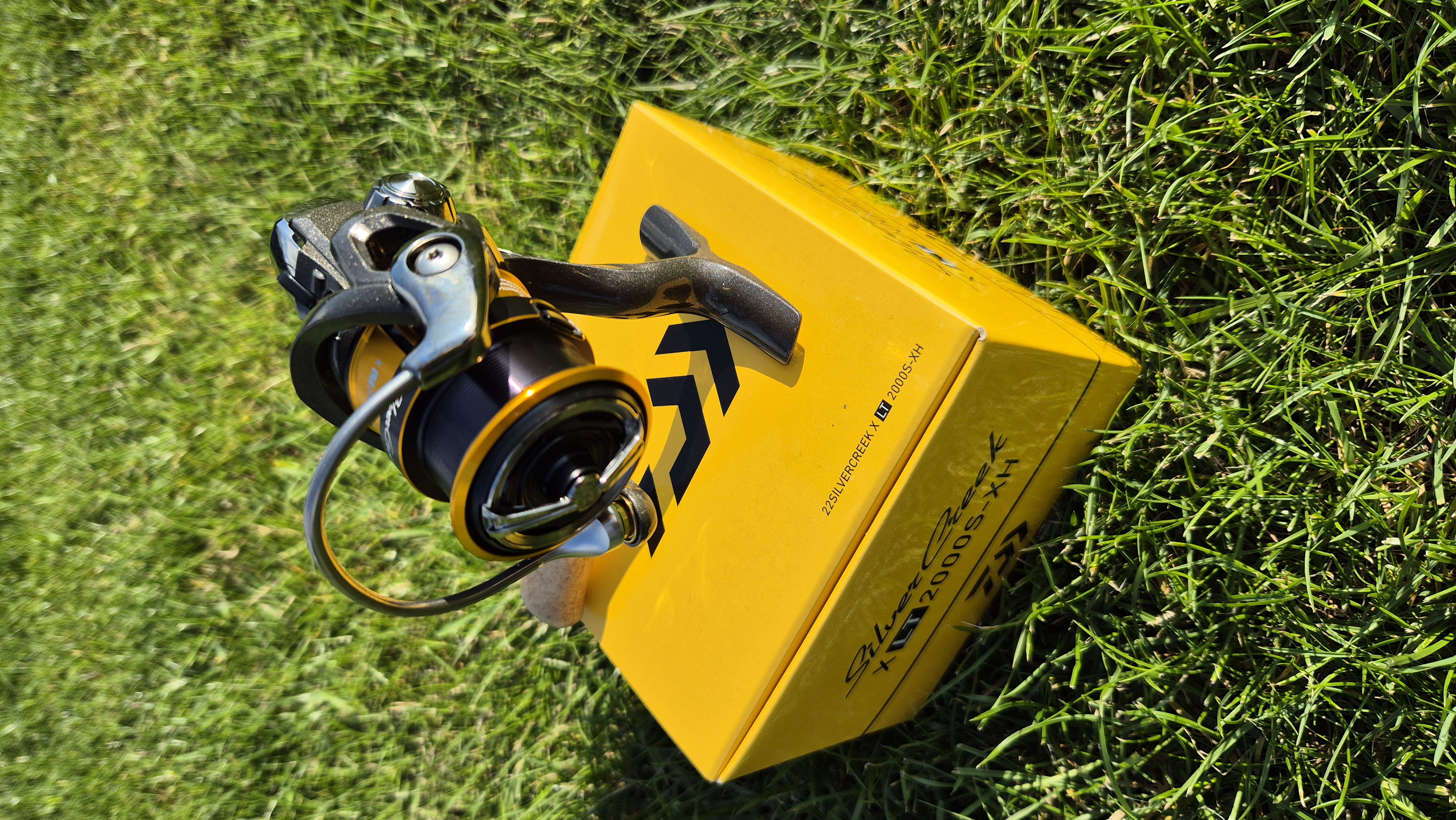 Daiwa 22 Silvercreek X LT2000S-XH