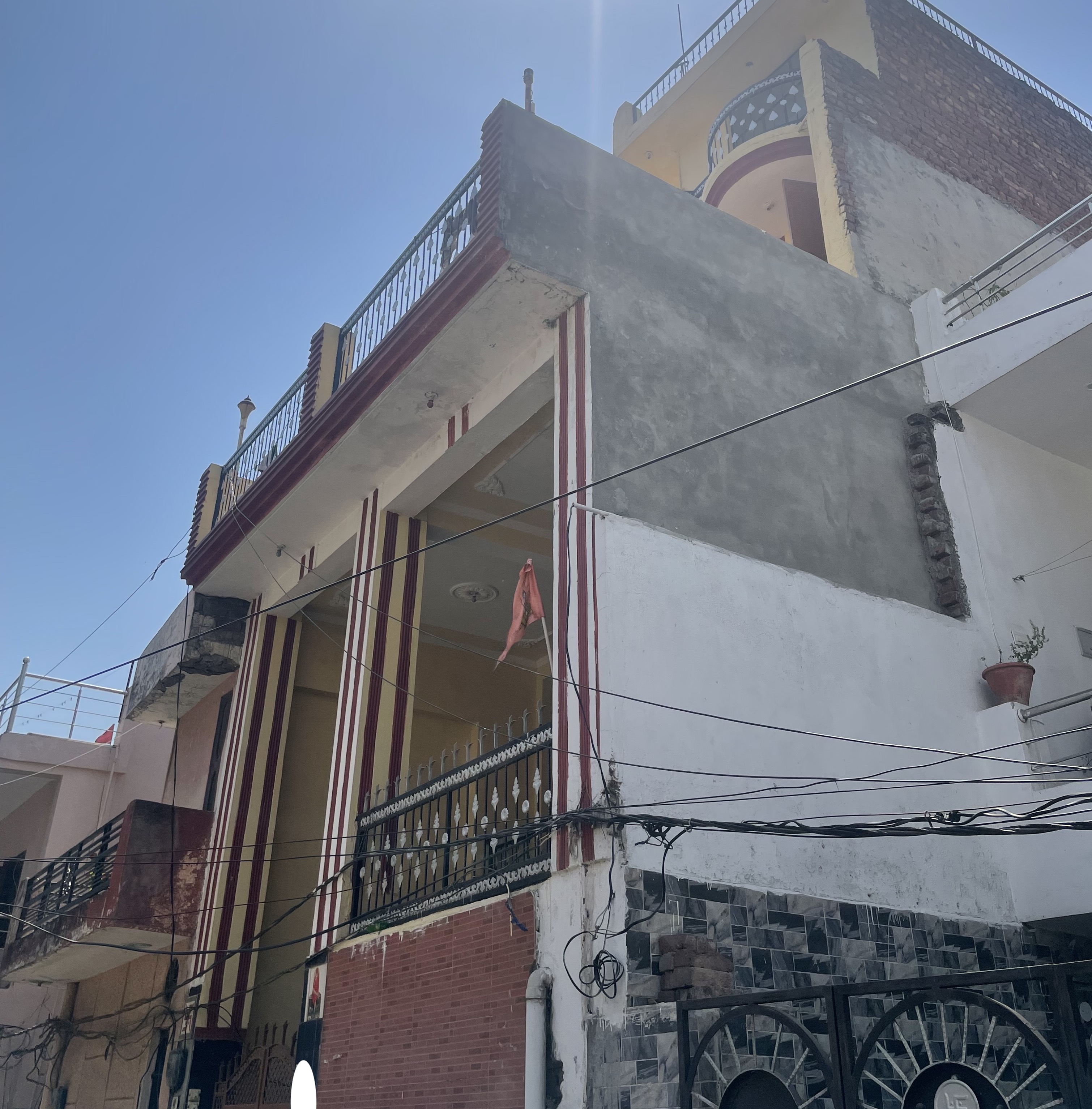 💥Pinjore-Kalka में 40 लाख में Dream House | Ready to Move | Families रह रहीं | Market पास