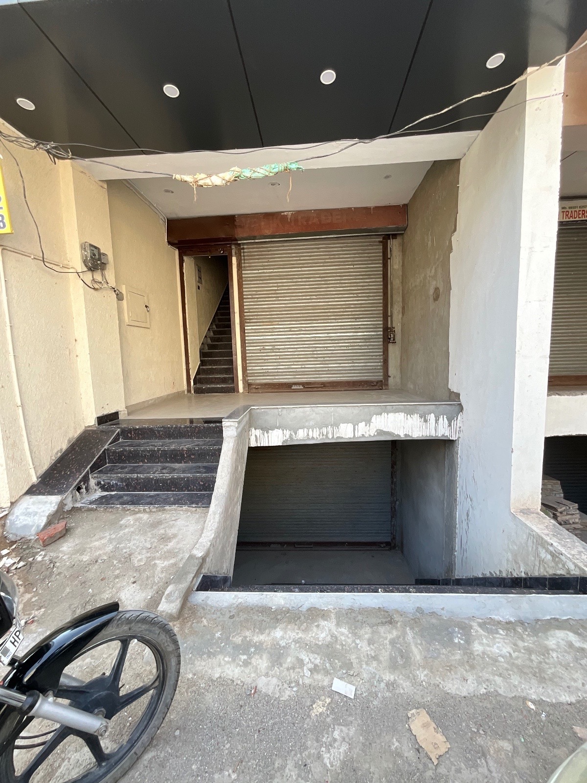 📣 Pinjore में Showroom Rent पर | Basement + Ground Floor | ₹40,000 में बेस्ट लोकेशन!