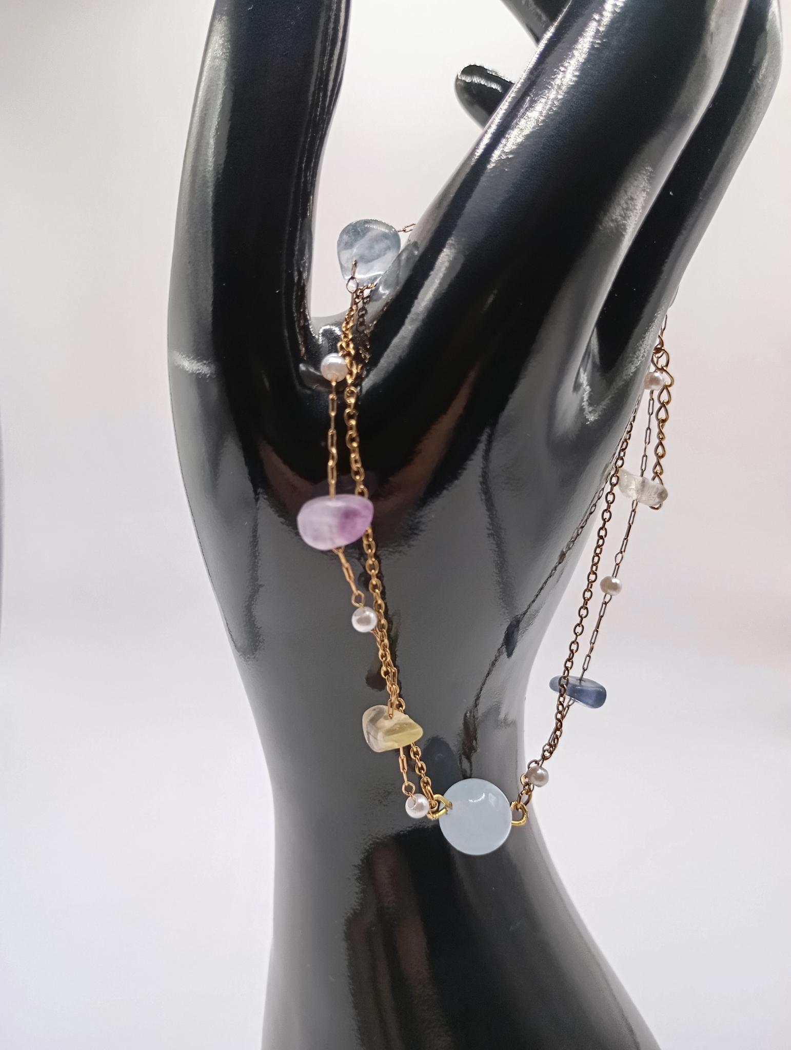 Bracelet cheville double chaine avec des perles chips en verre