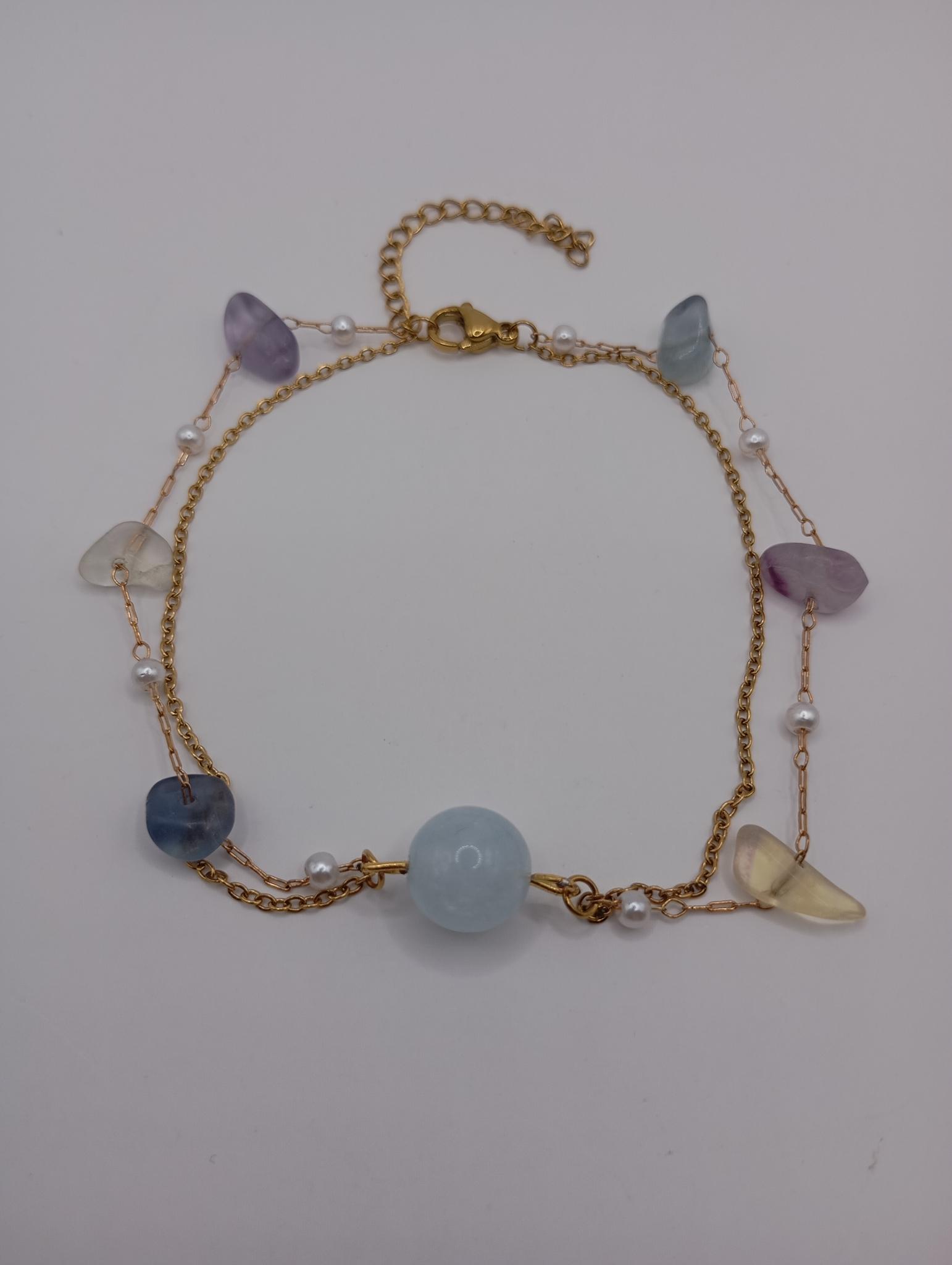 Bracelet cheville double chaine  avec des perles  chips en verre 