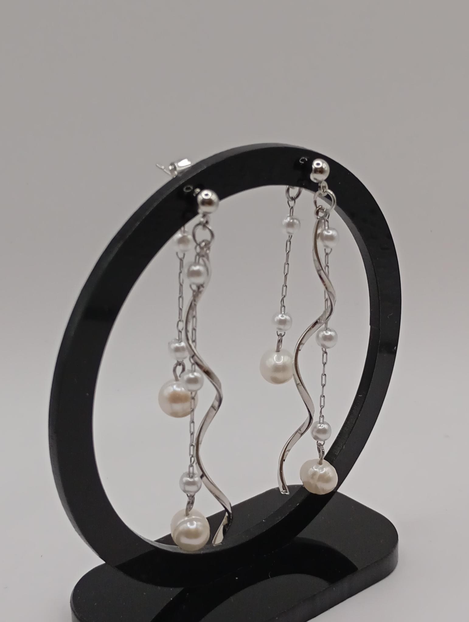 Boucles d'oreilles pendantes en perles