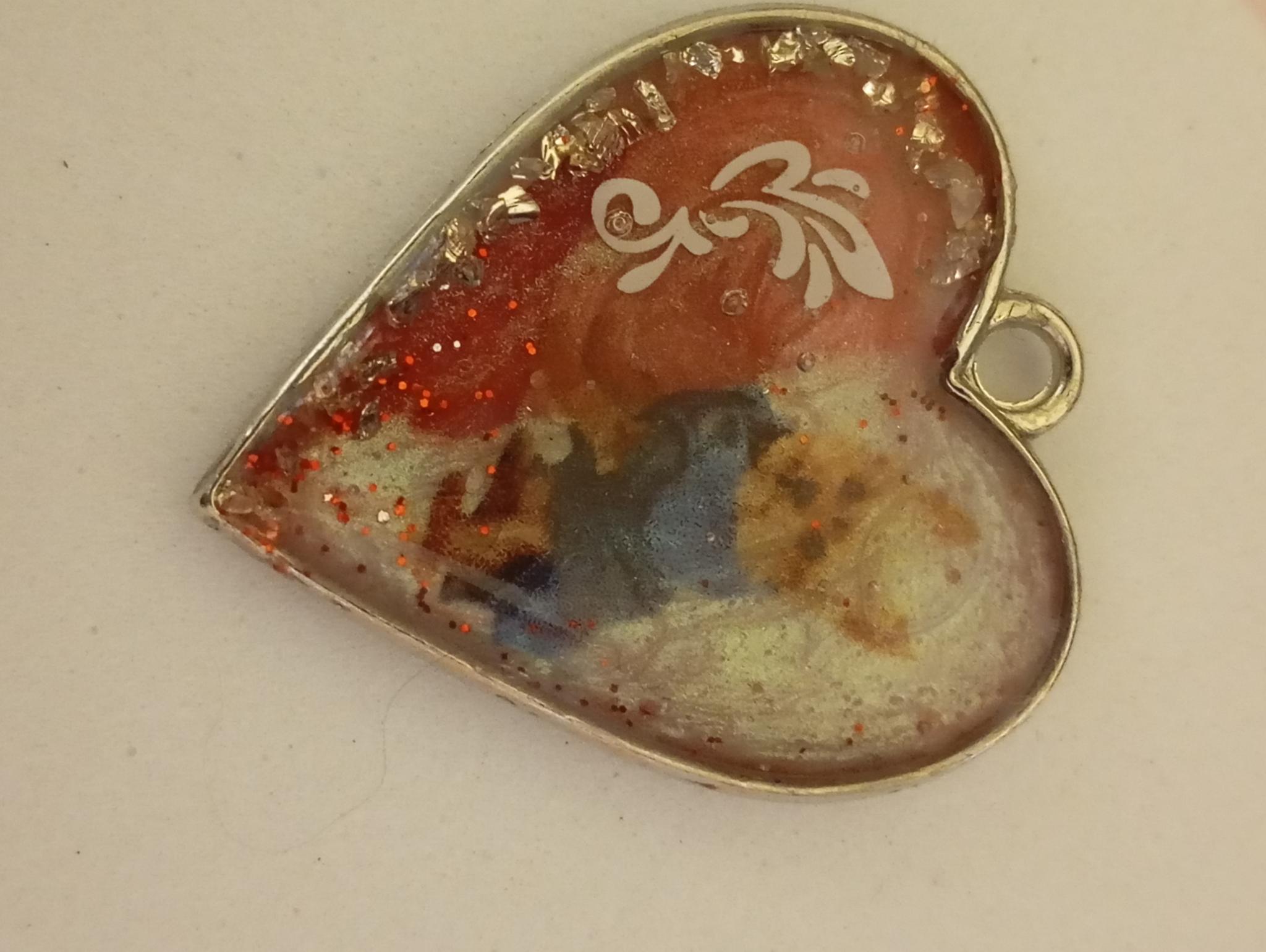 Collier Pendentif cœur artisanal Avec Nougat pour Lauryna