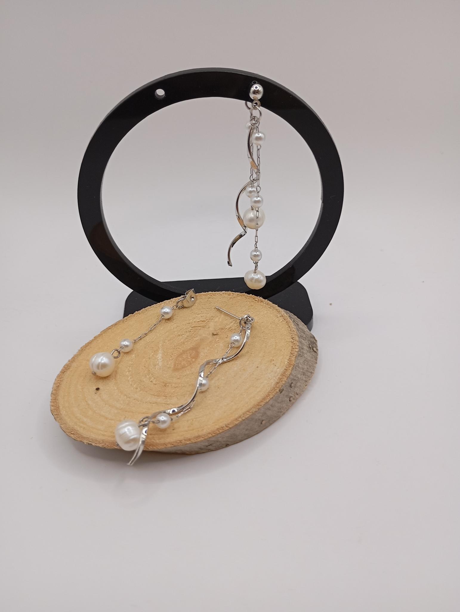 Boucles d'oreilles pendantes en perles