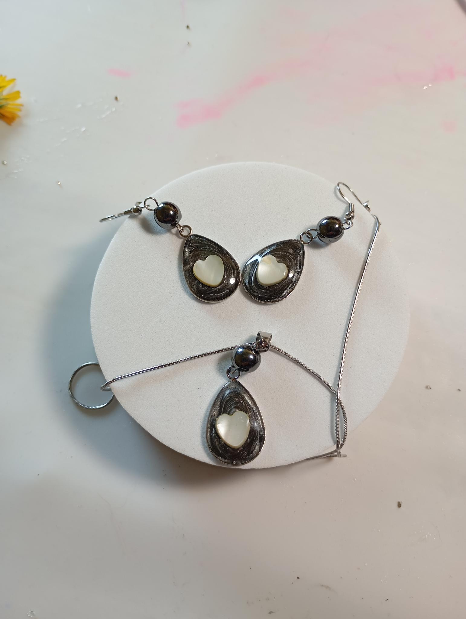 Parure de bijoux goutte à cœur