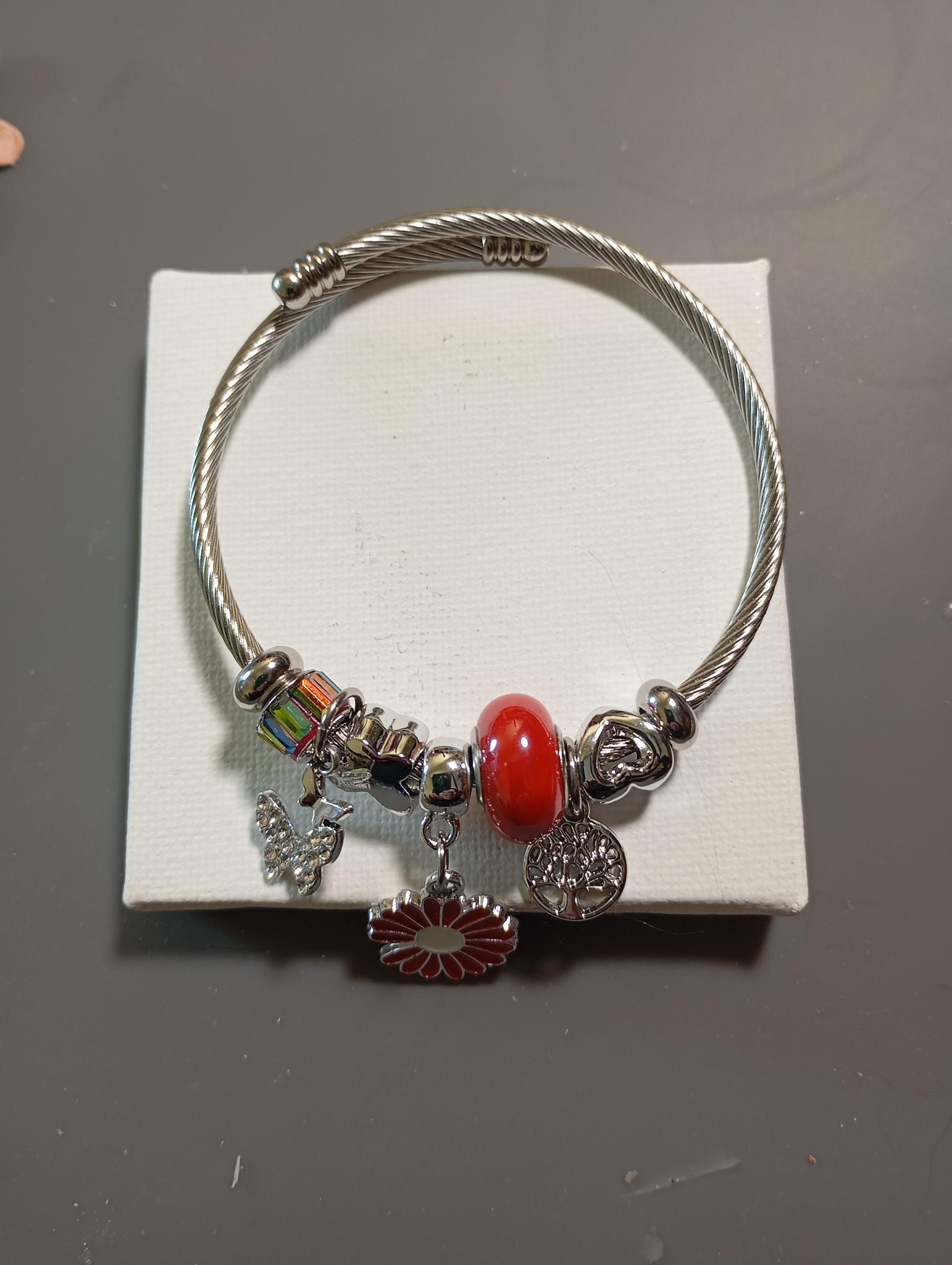 Bracelet à breloques argenté