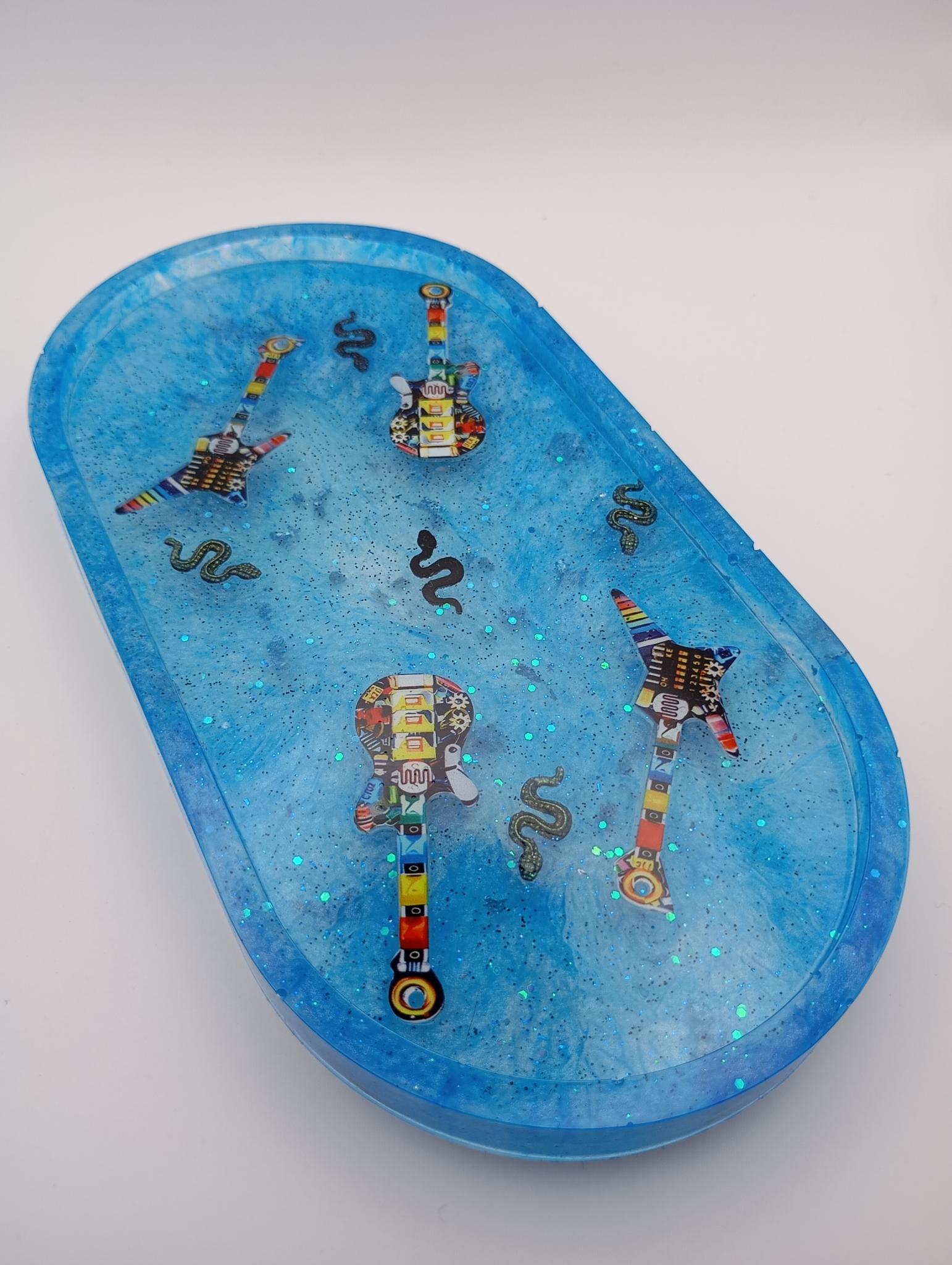 vide poche  décorative guitare et serpent