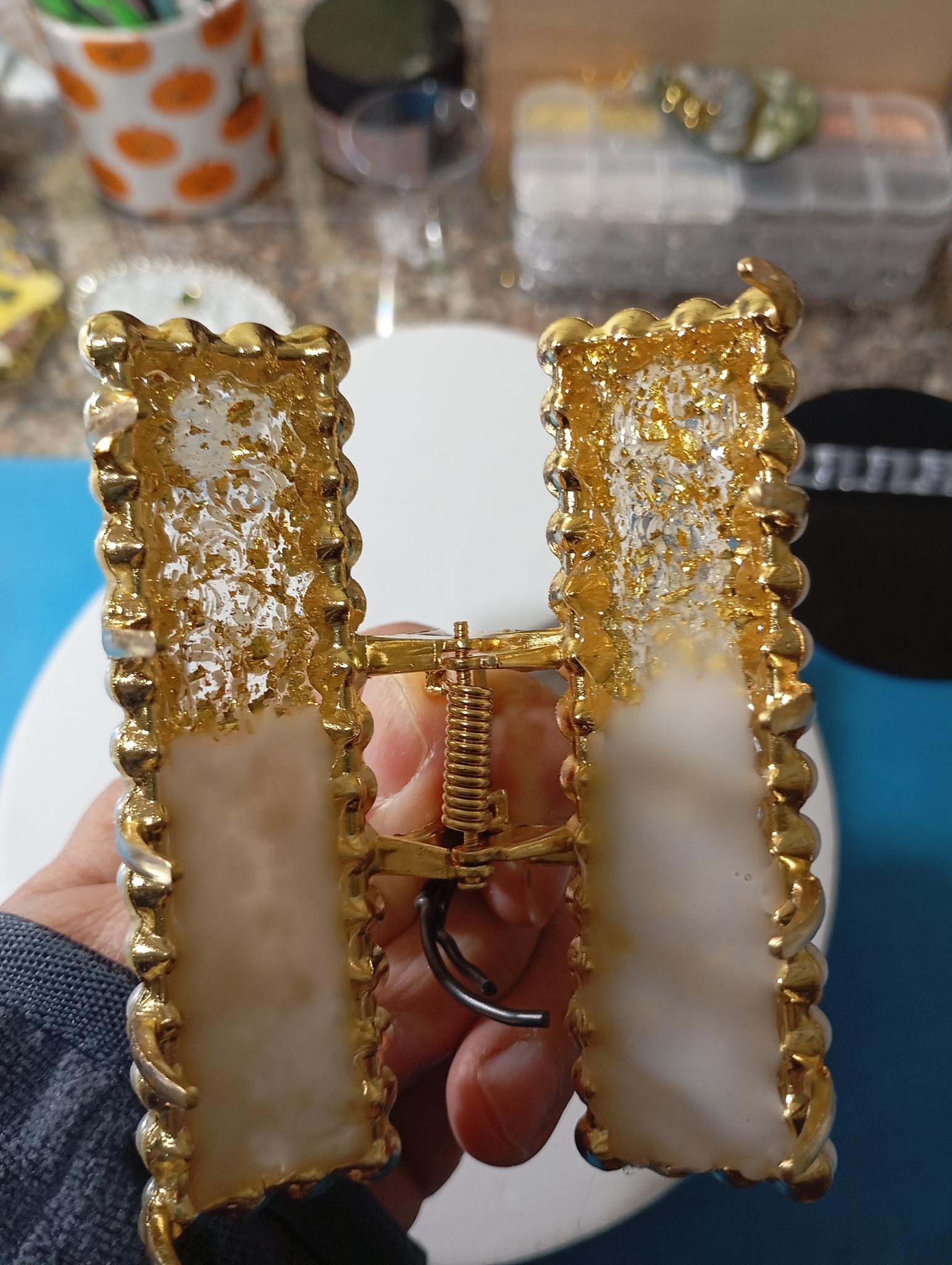 Pince à cheveux perlée