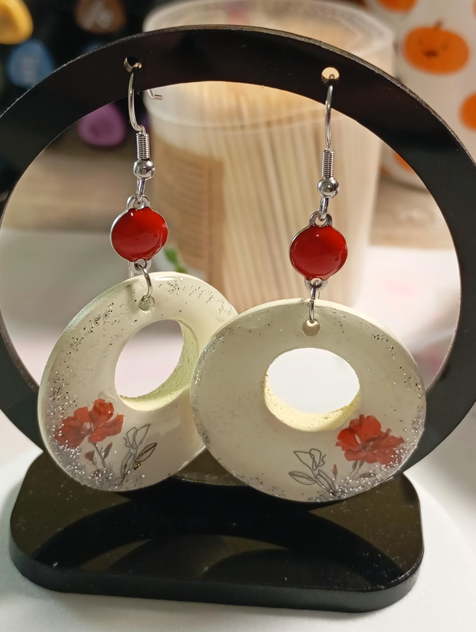 Boucles d'oreilles bois  rondes fleuries