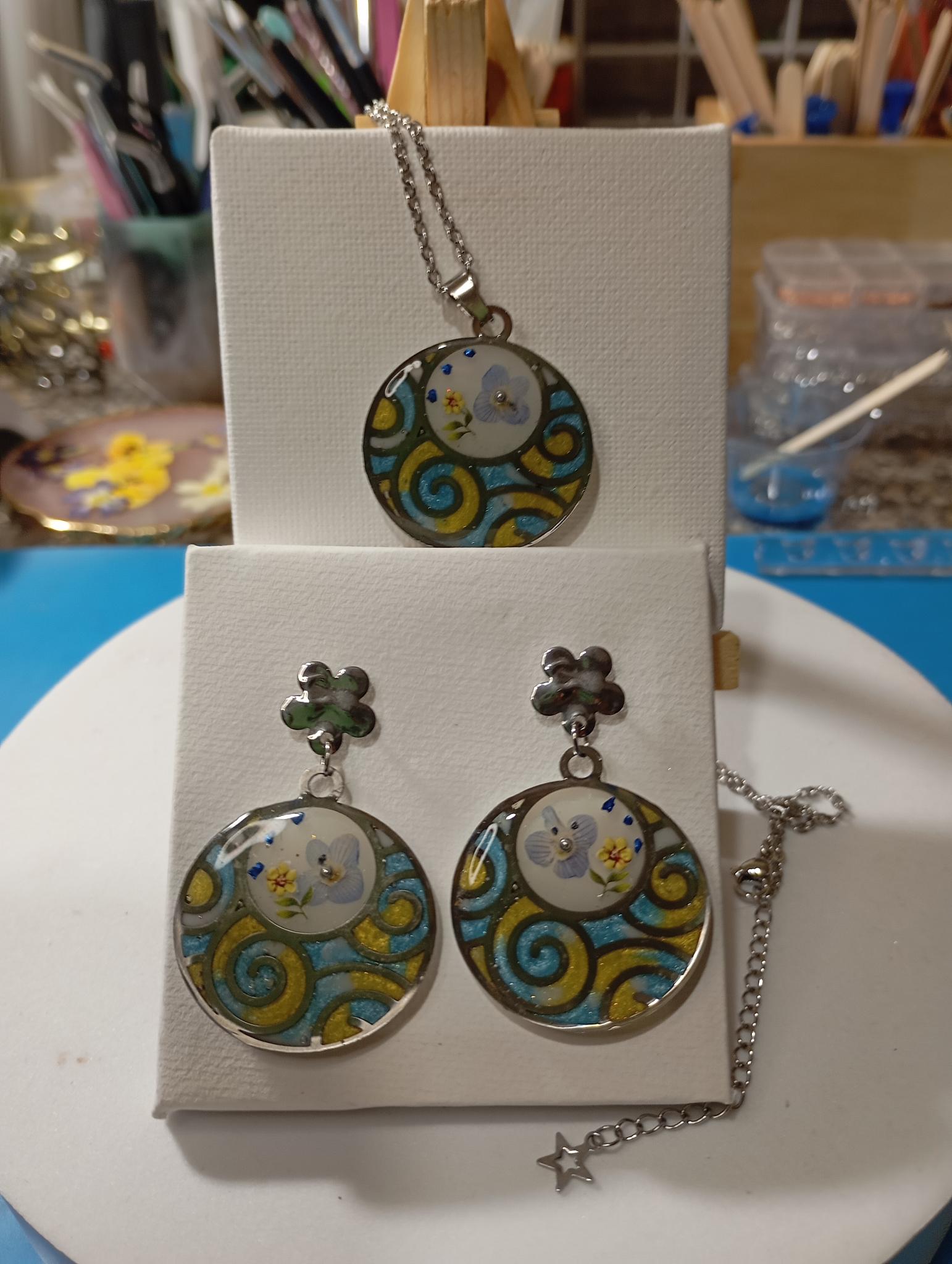 Parure florale en résine