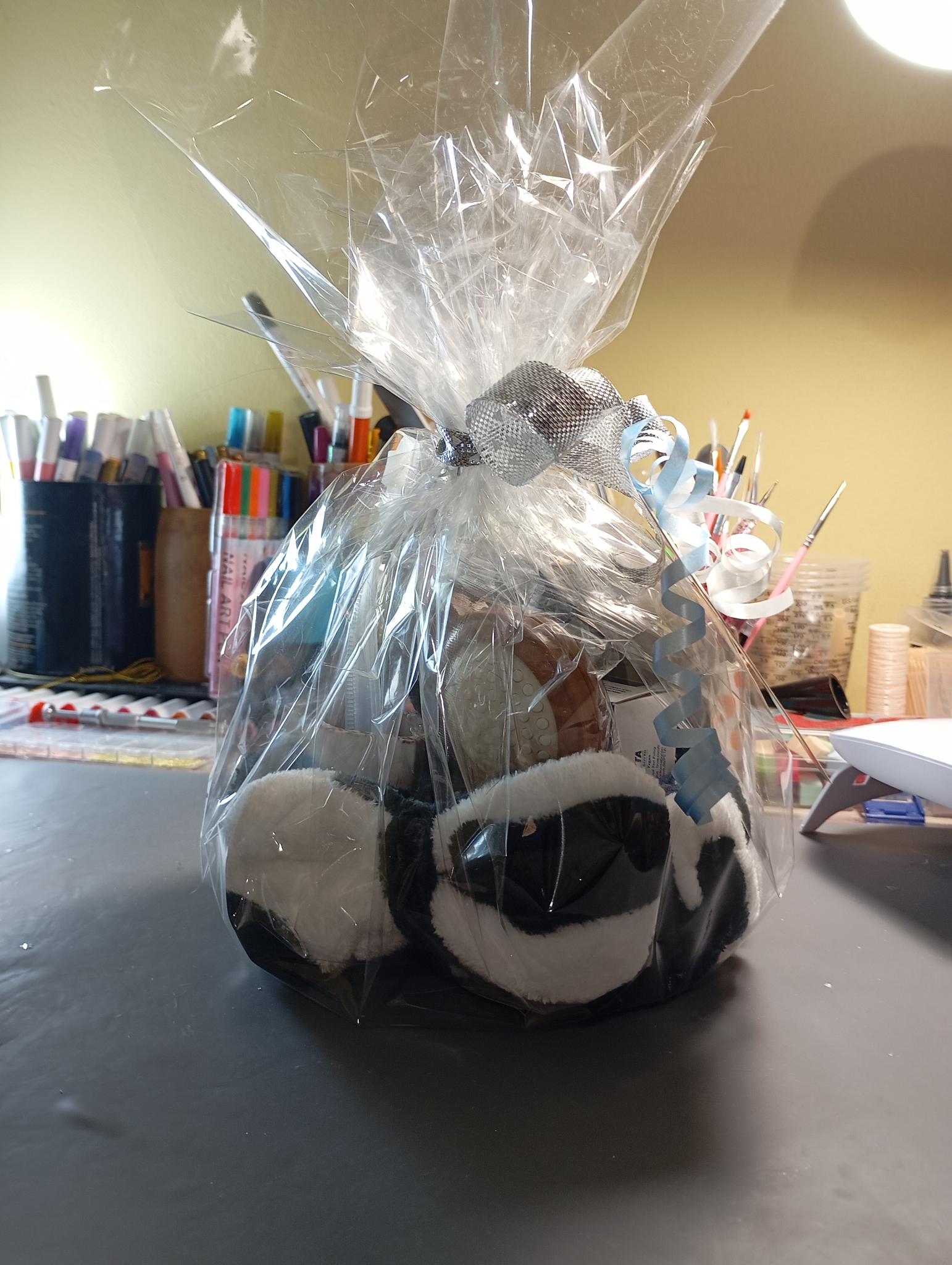 Panier panier en crochet  et petit pot en résine et accessoires