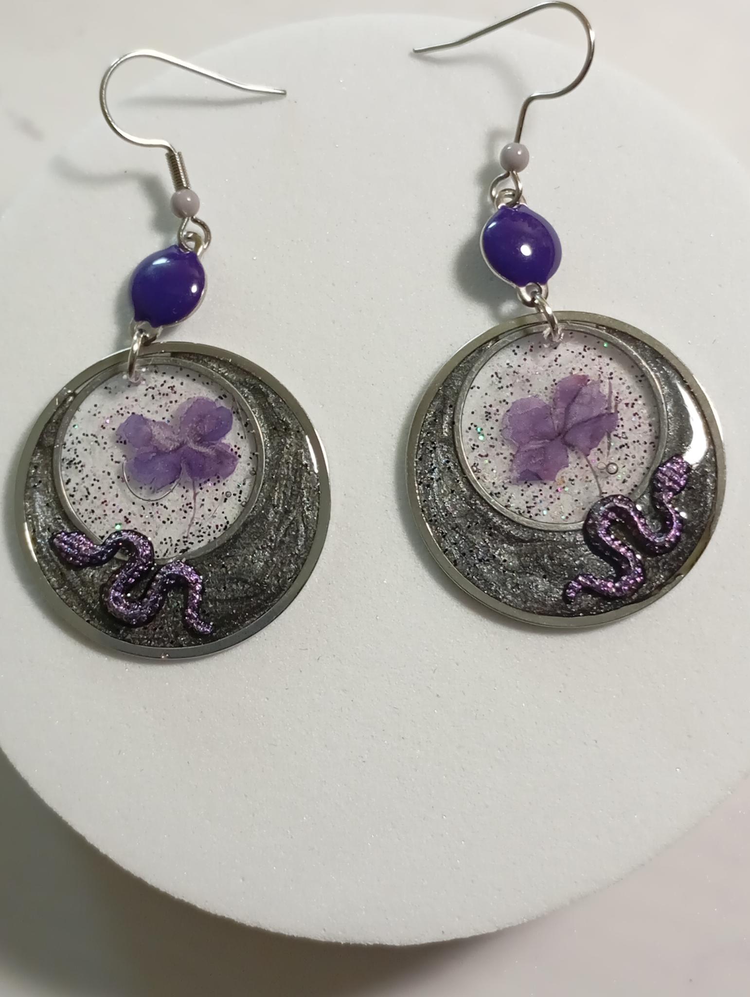 Boucles d’oreilles artisanales décorées
