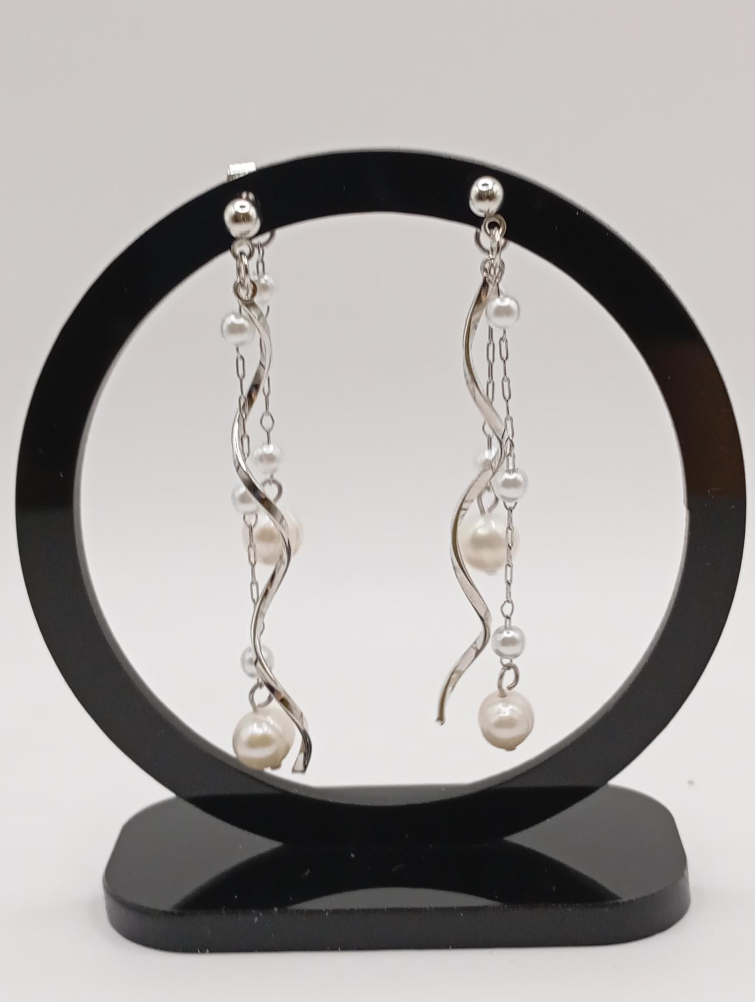 Boucles d'oreilles pendantes en perles