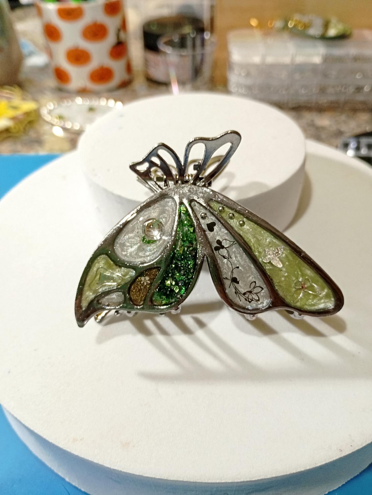 Pince cheveux papillon mosaïque résine