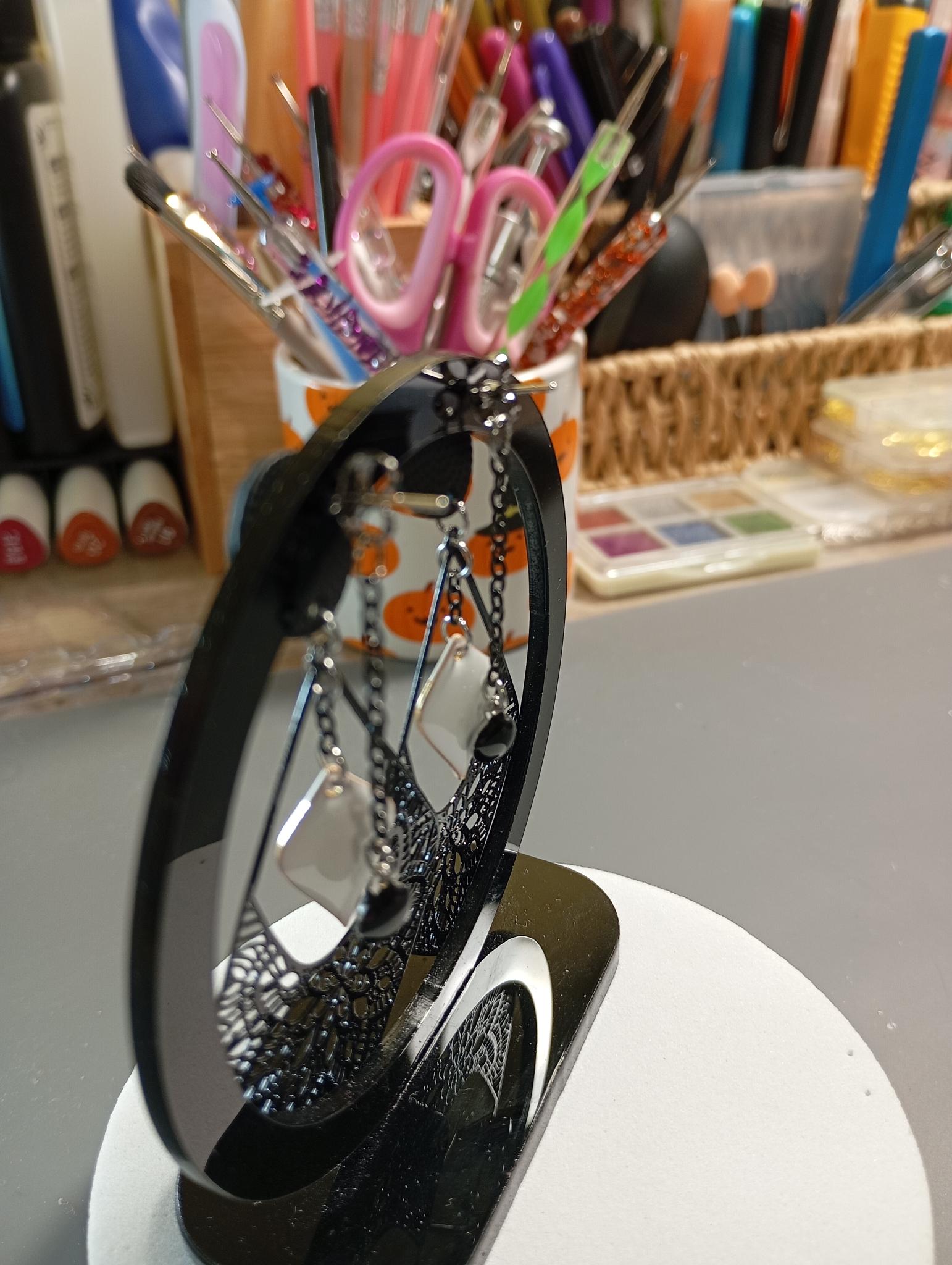 Boucles d'oreilles en filigrane noire