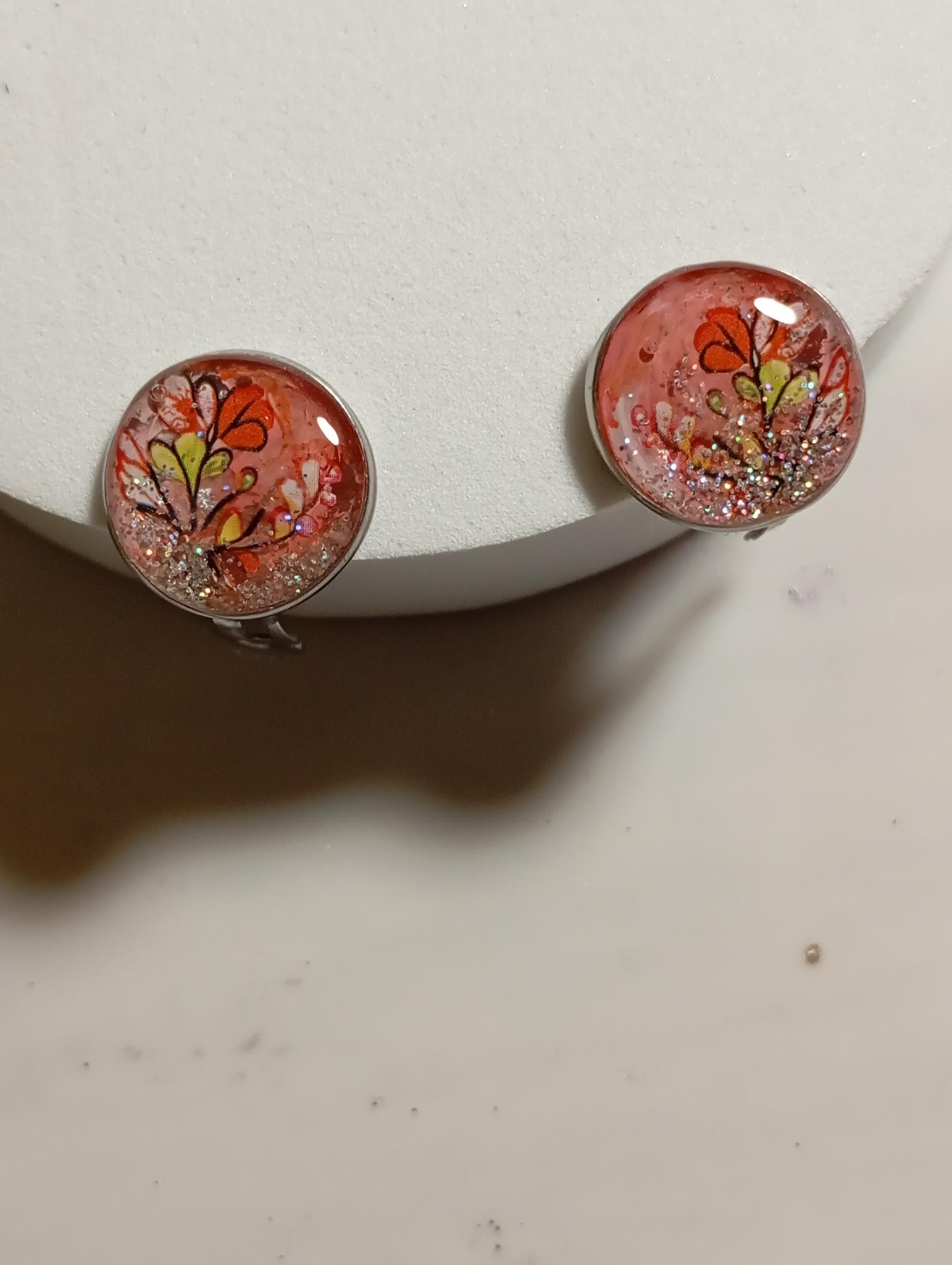 Boucles d’oreilles rondes résine florale Pour Laurina