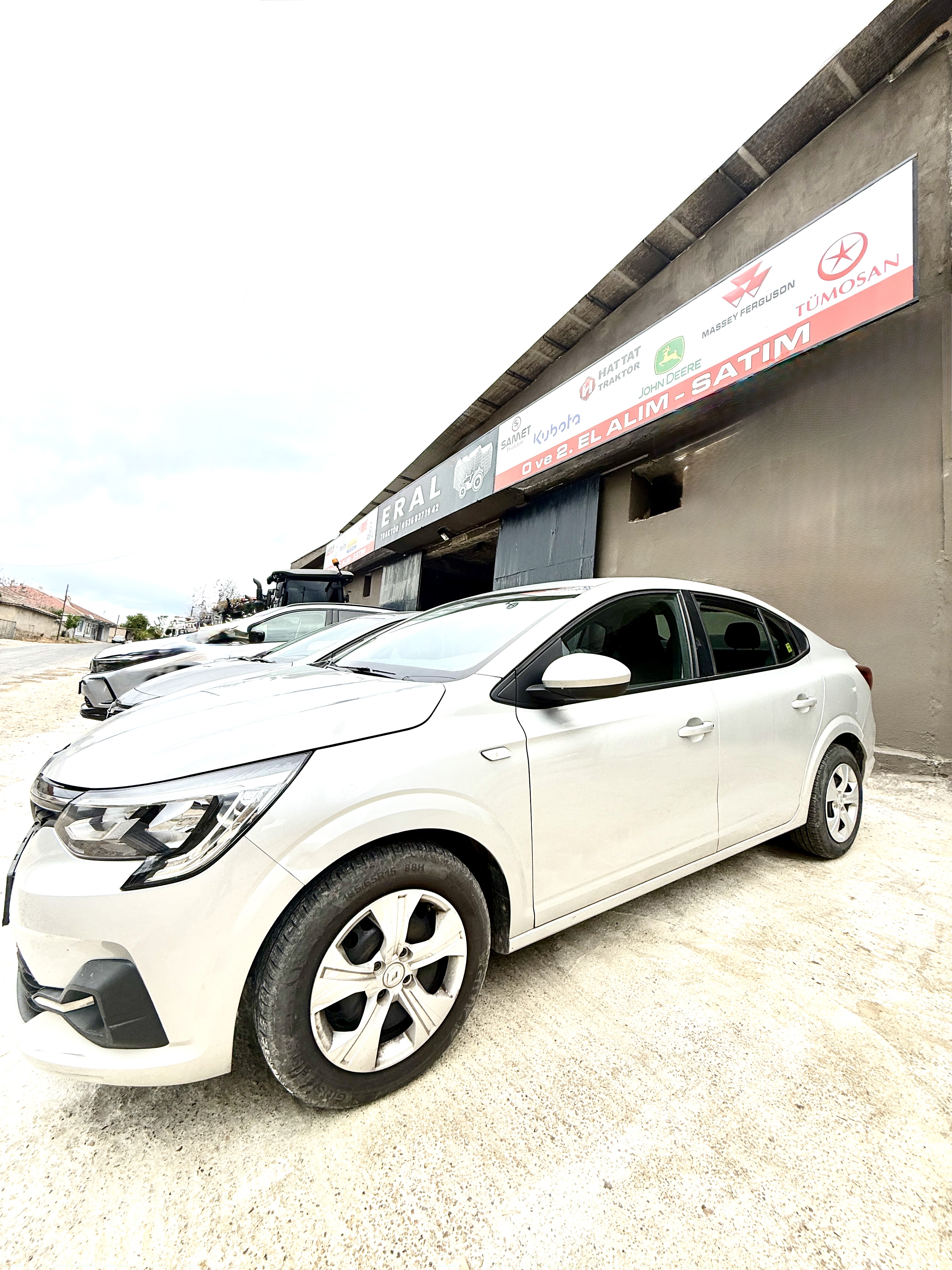 Renault Tailant 2023 - 1.0  Benzinli Otomatik - 22.000 KM - 990.000 TL