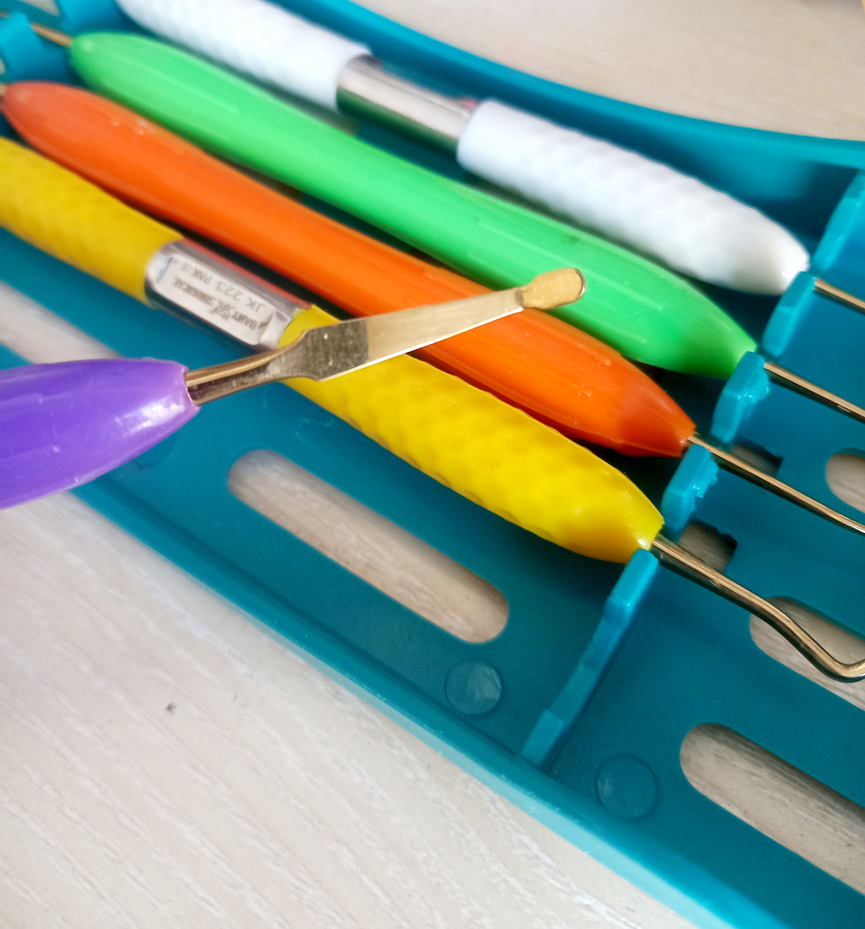 Multicolored Crochet Hooks Set