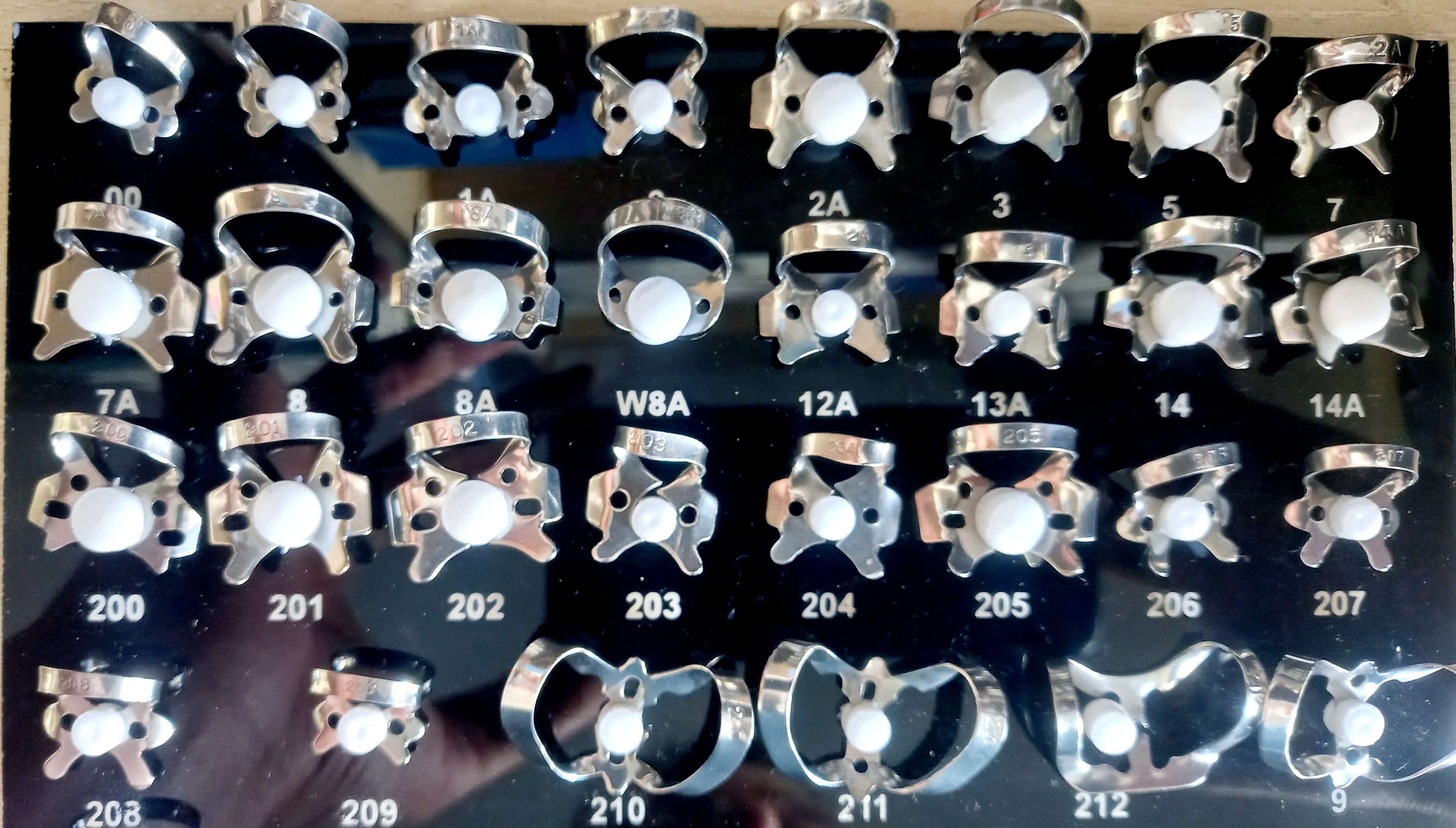 Dental Rubber Dam Clamps Kit