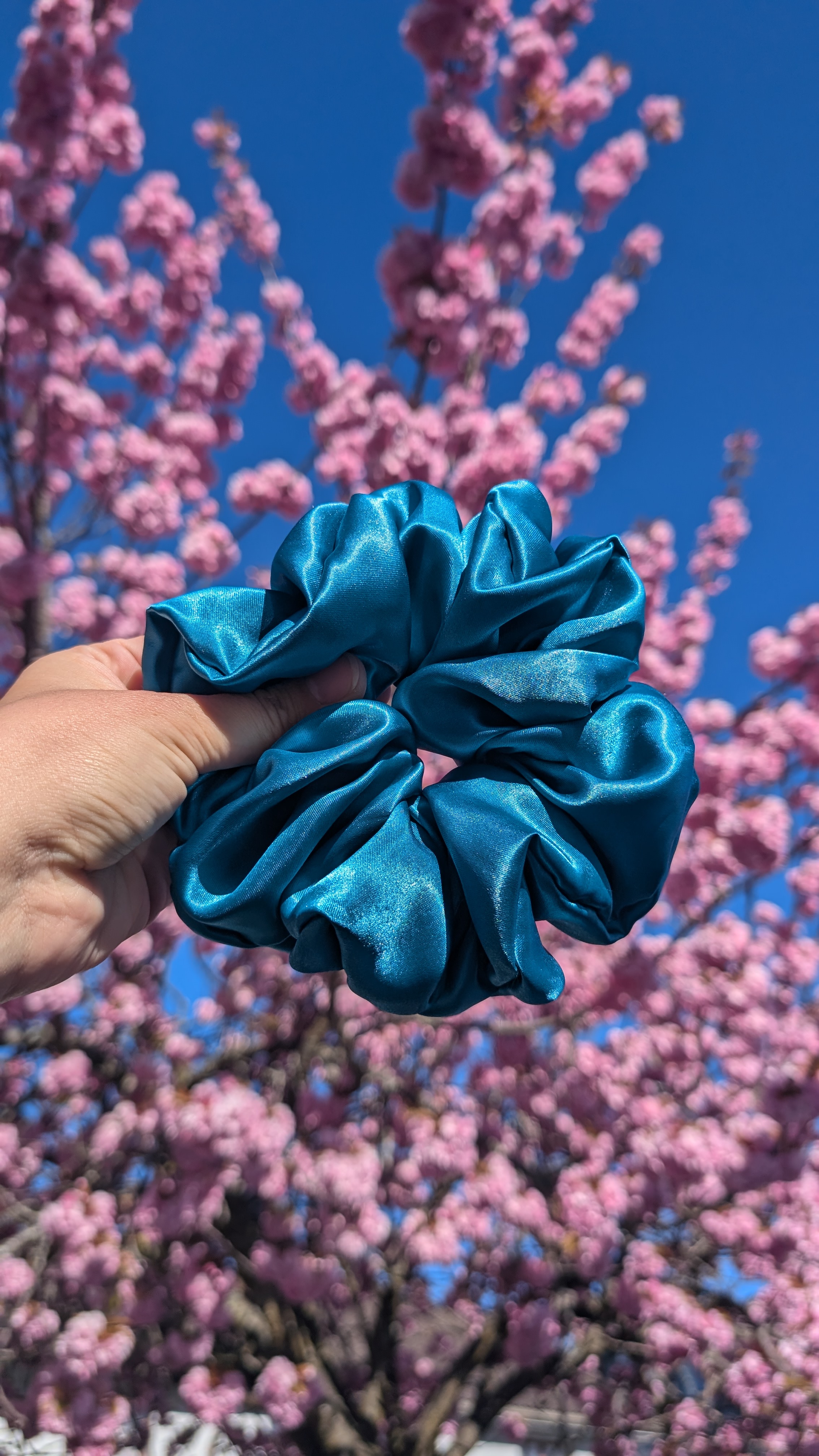 Scrunchie – Teal (mørk blågrønn)