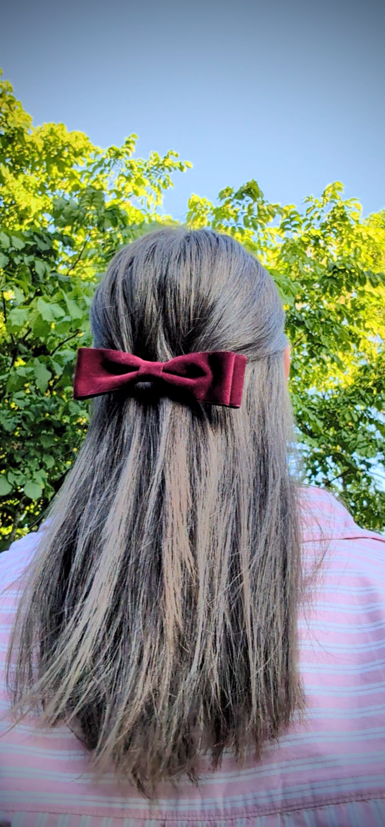 Hårspenne med sløyfe