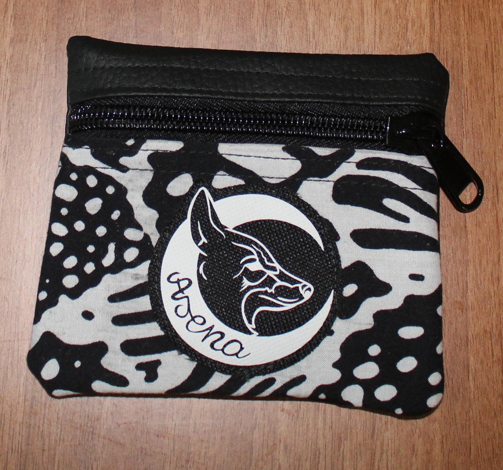 Monedero Blanco y Negro