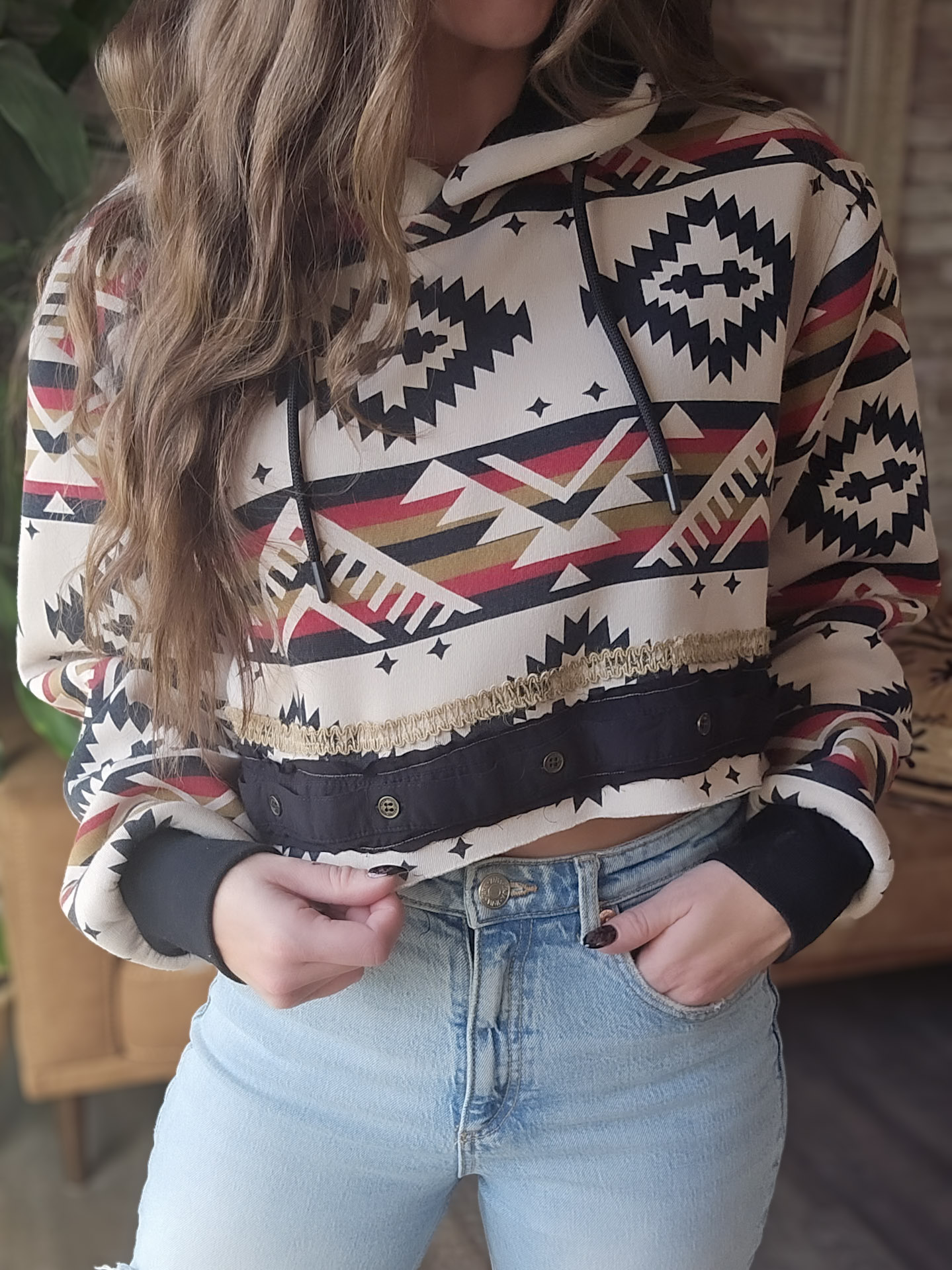 Geometric Print Crop Hoodie