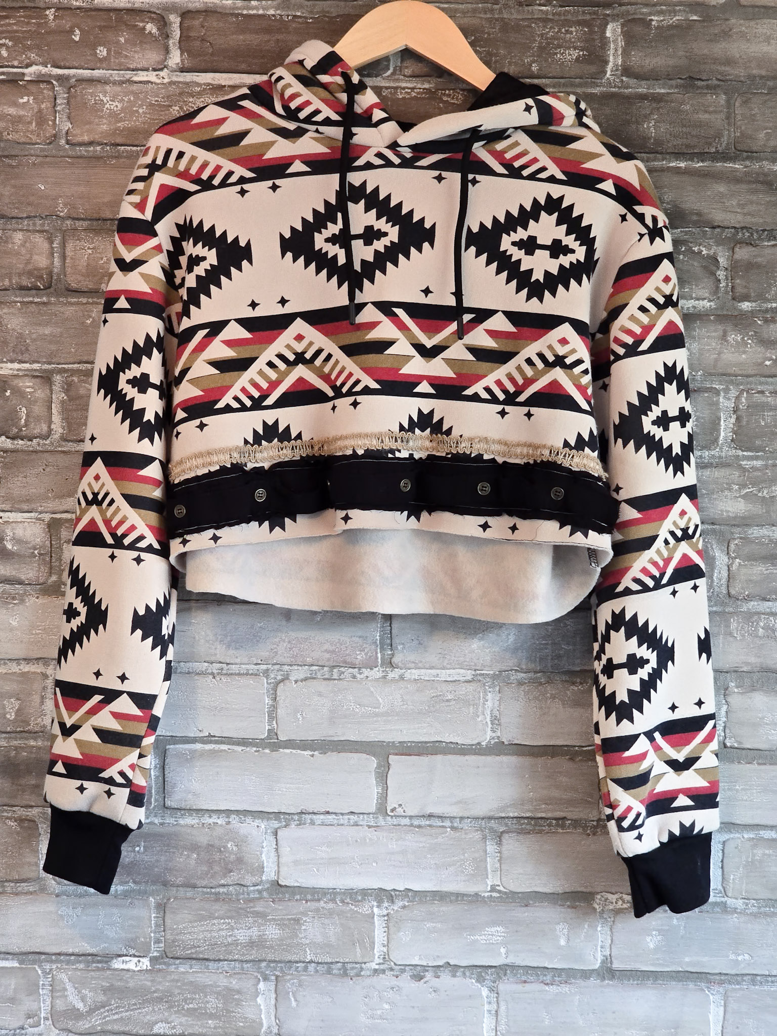 Geometric Print Crop Hoodie