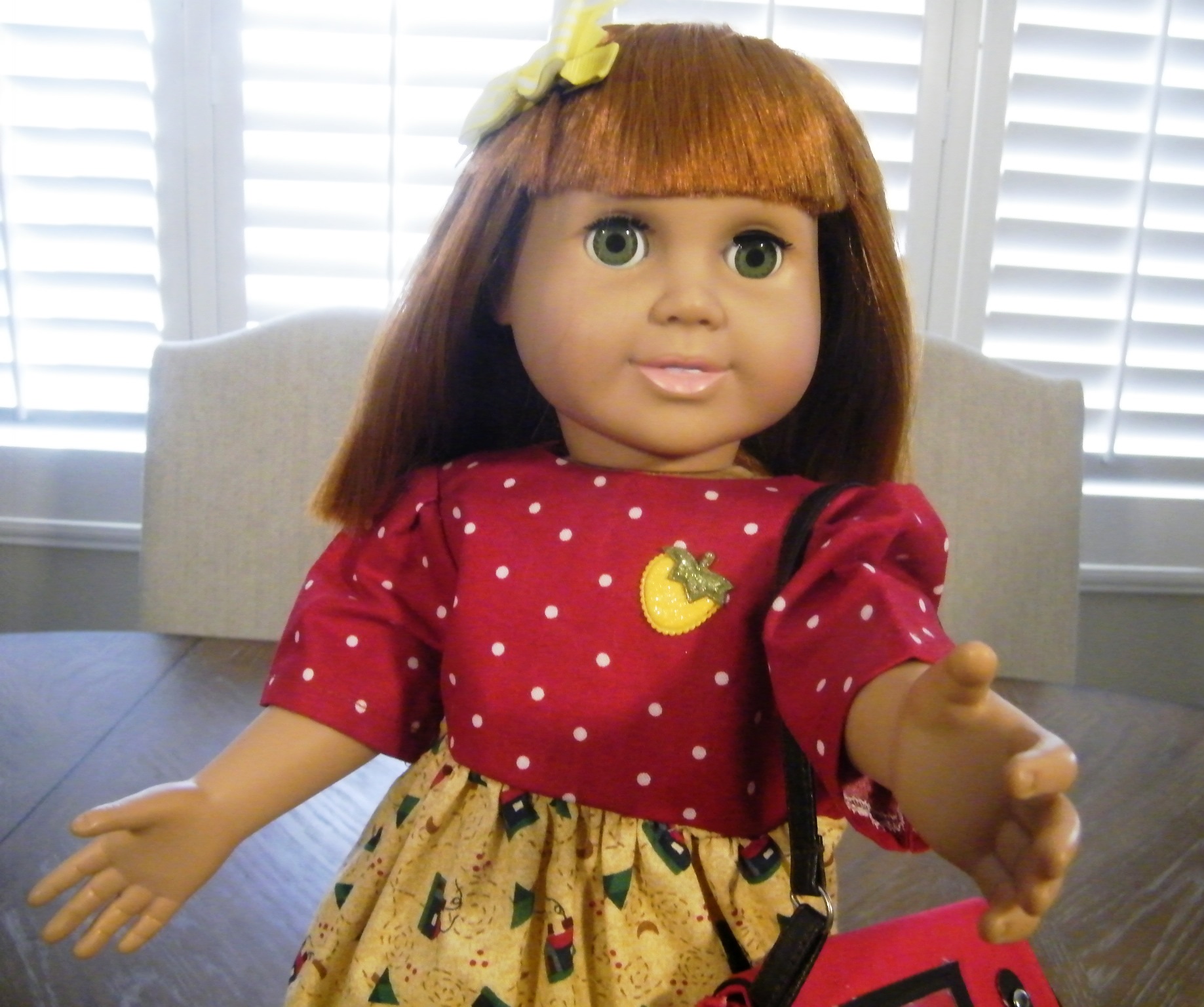 RED SCHOOL DRESS\RED SCHOOL BACKPACK