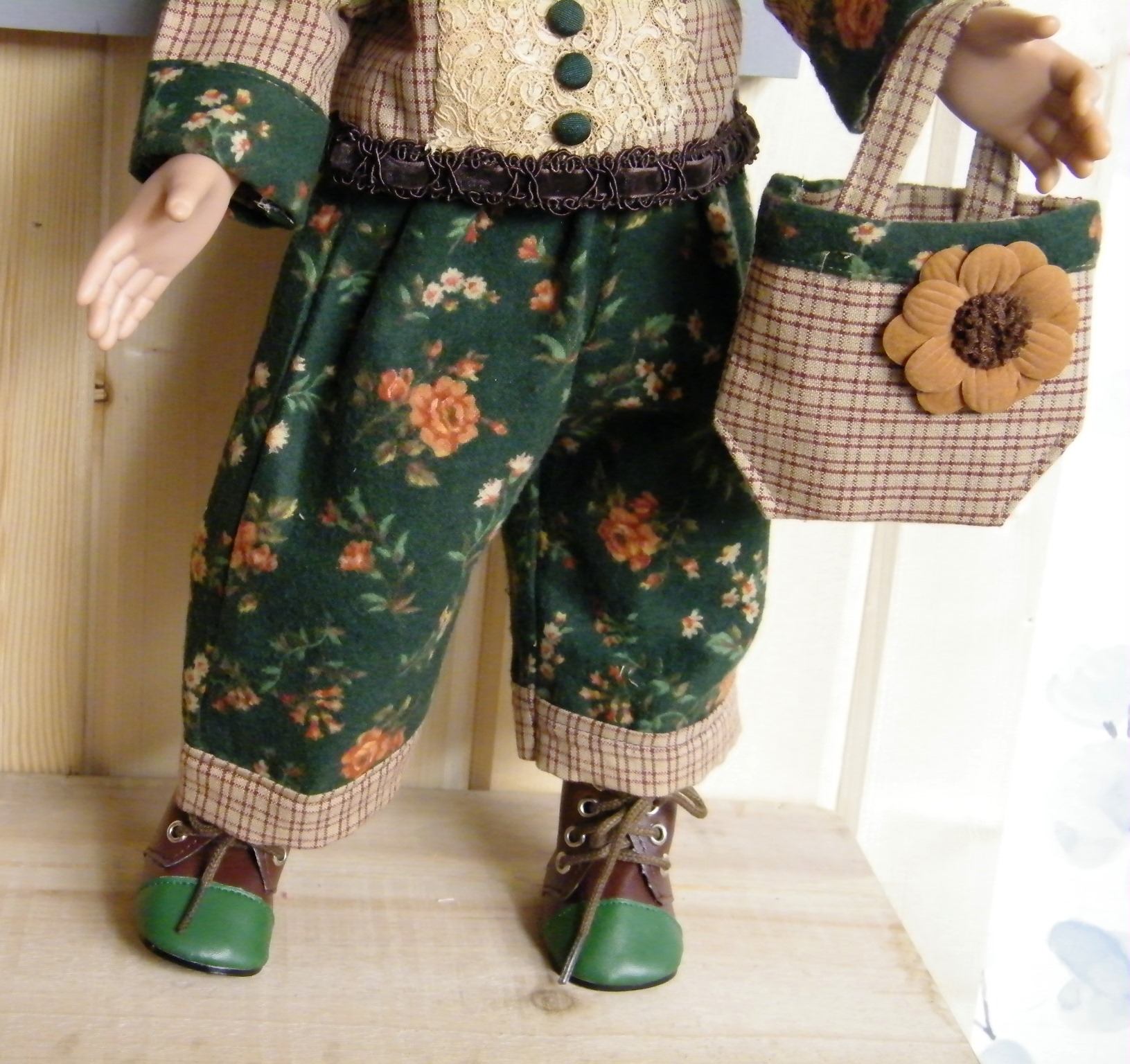 VINTAGE PLAID AND GREEN COUTRE SET