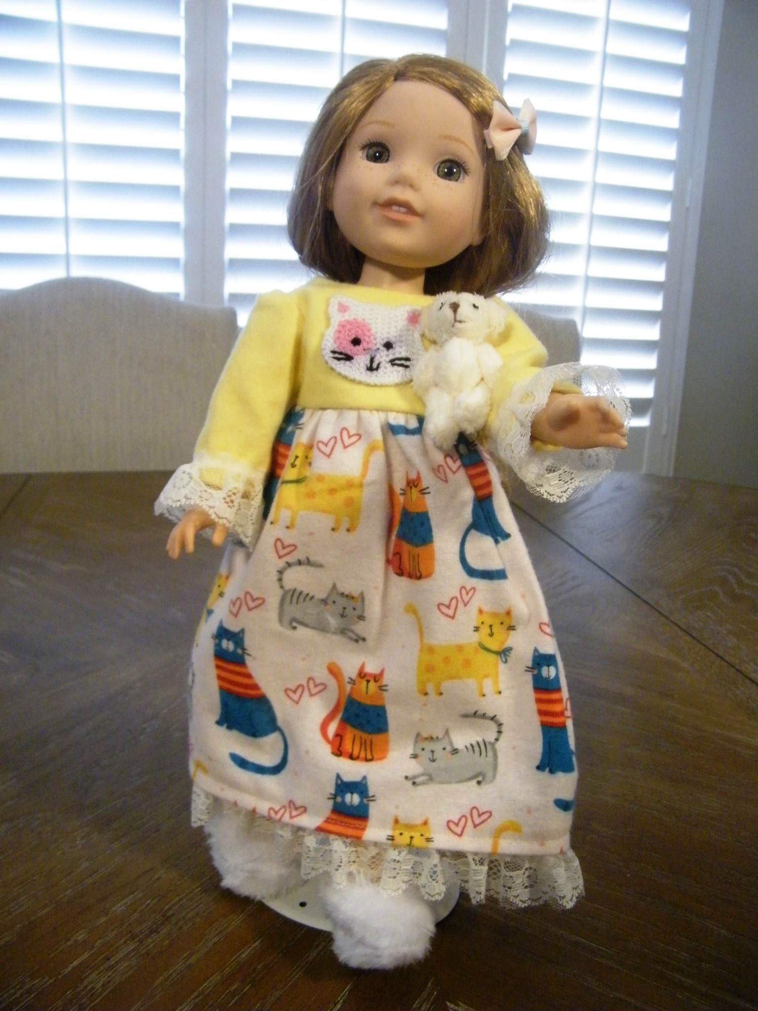 YELLOW KITTY KAT NIGHTGOWN