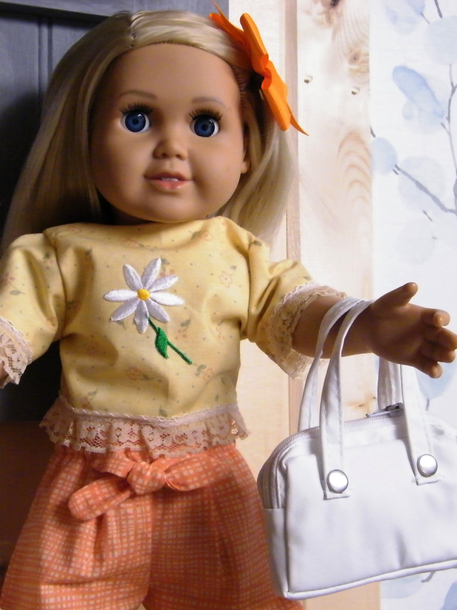 YELLOW ORANGE SHORT SET